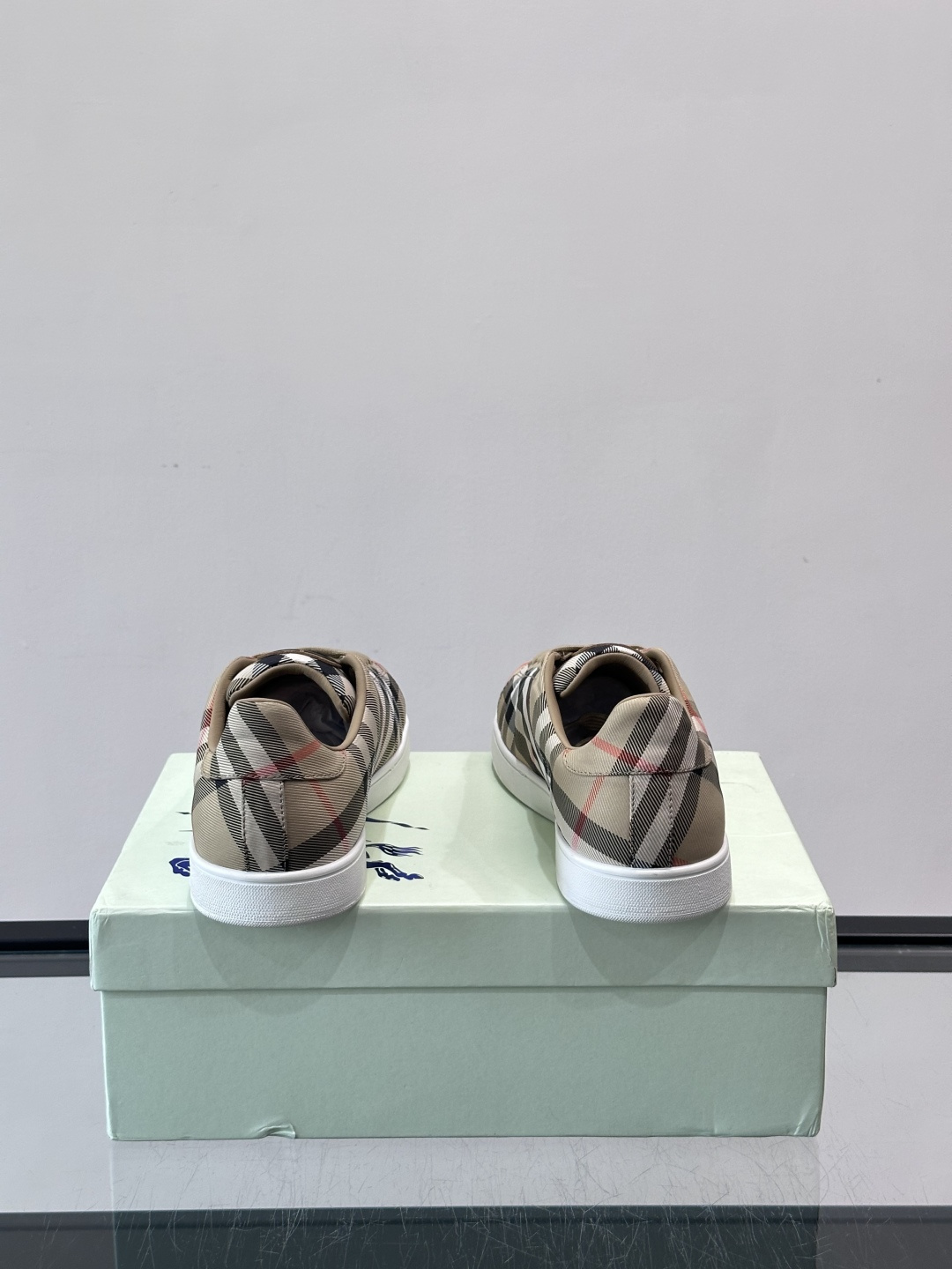 Burberry shoe