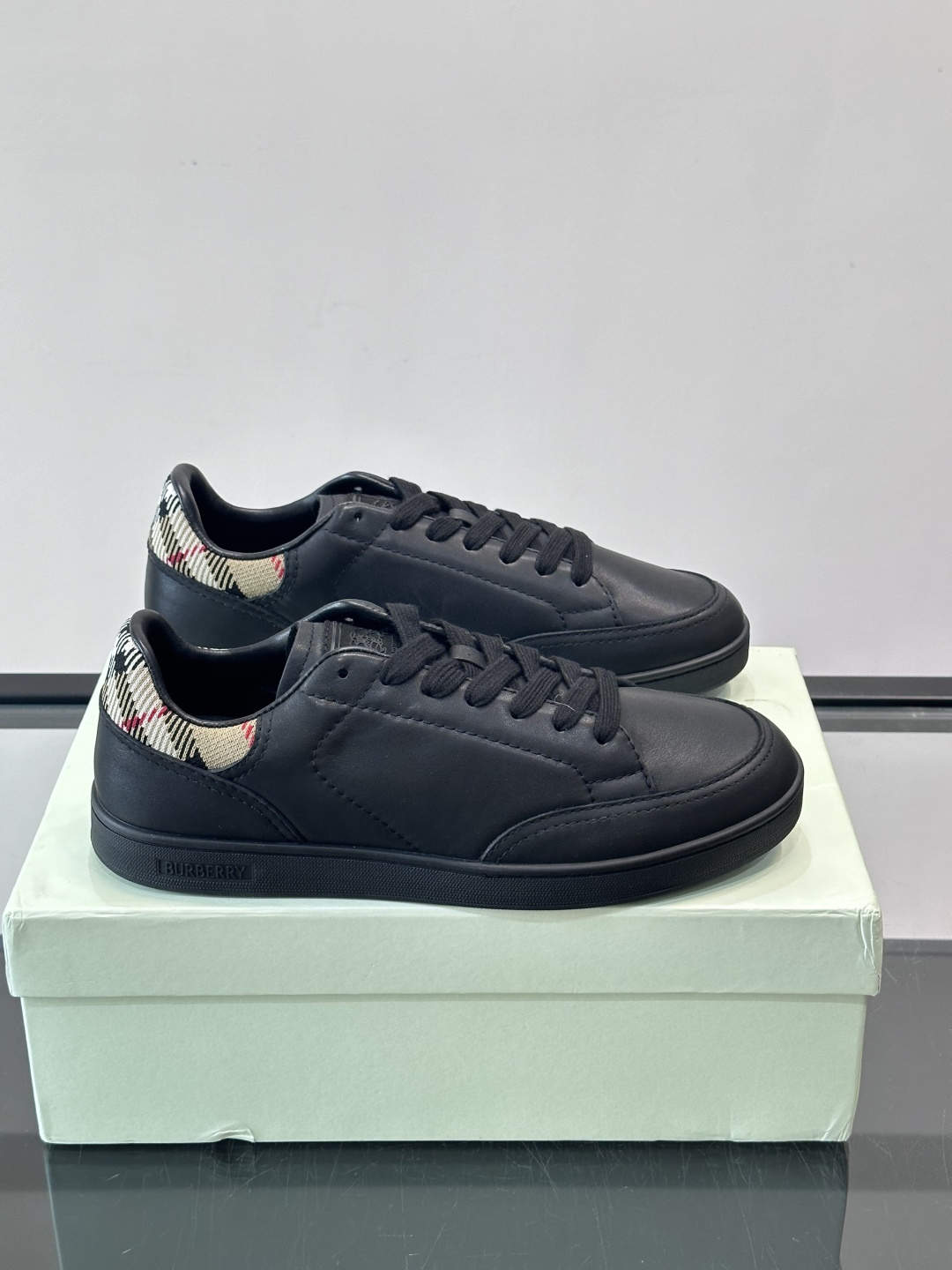 Burberry shoe