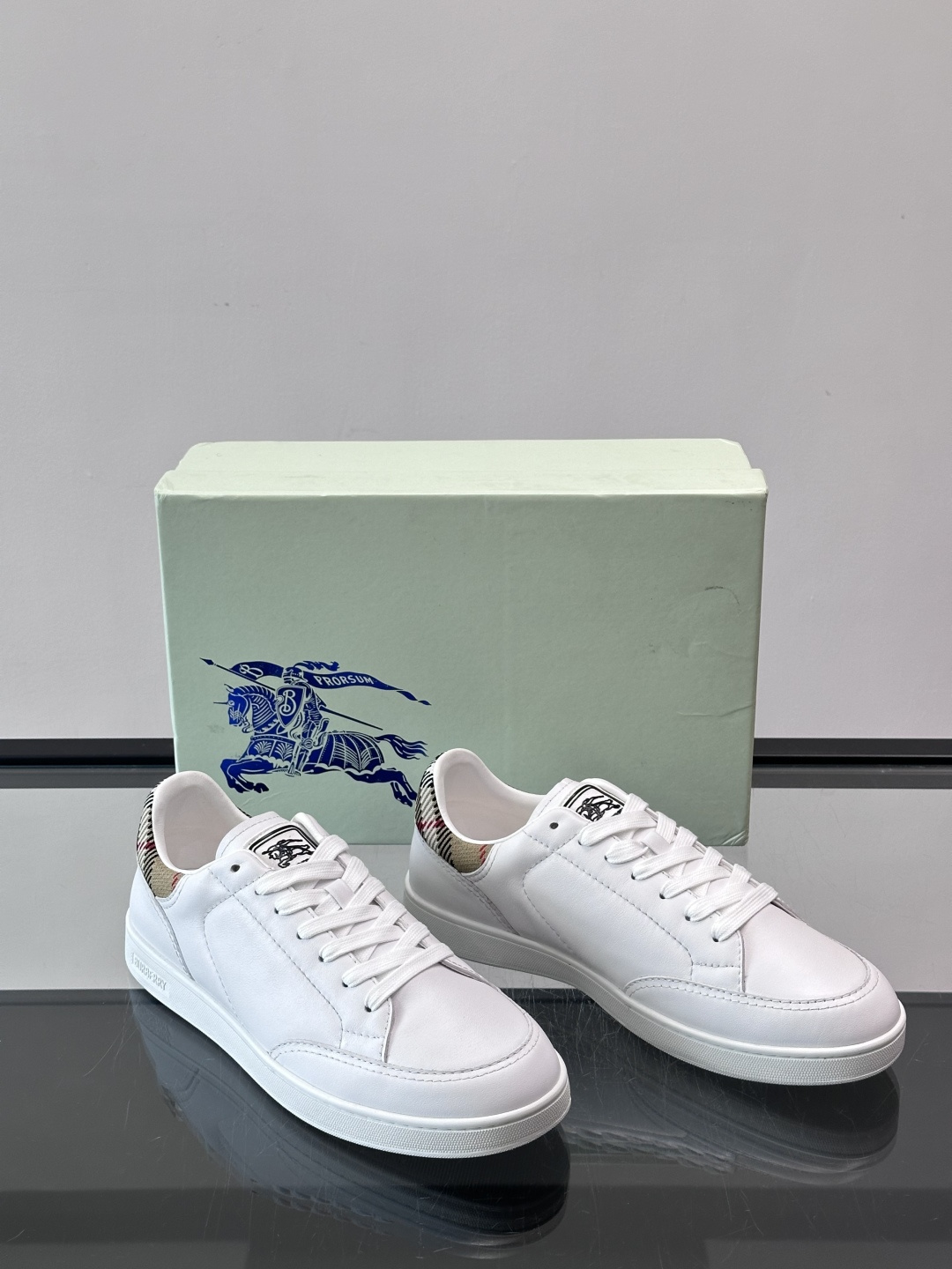 Burberry shoe