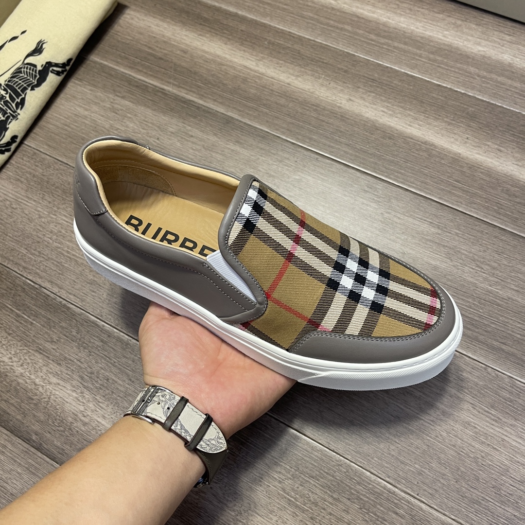 Burberry shoe