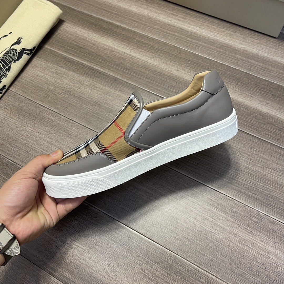 Burberry shoe
