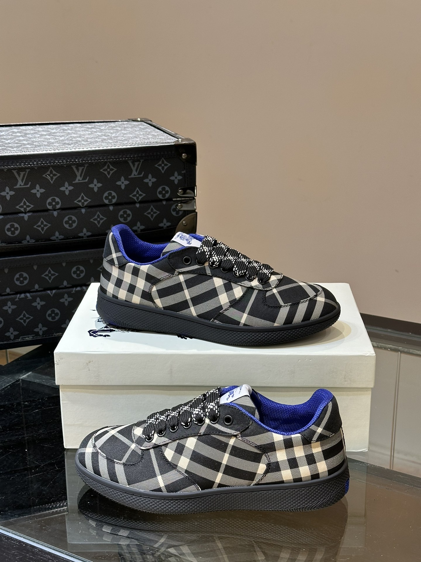 Burberry shoe