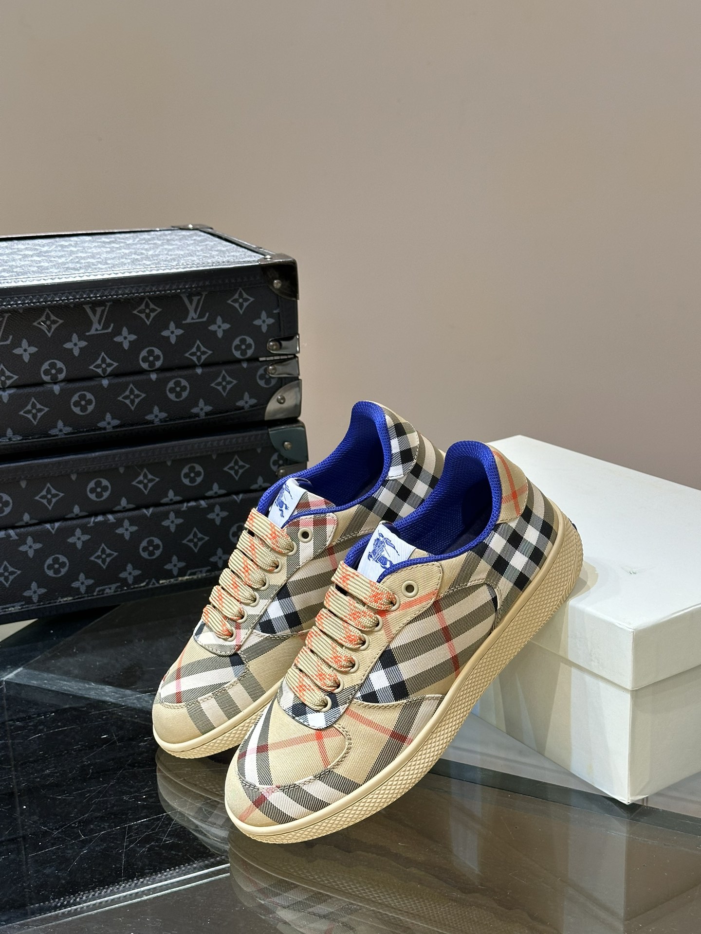 Burberry shoe