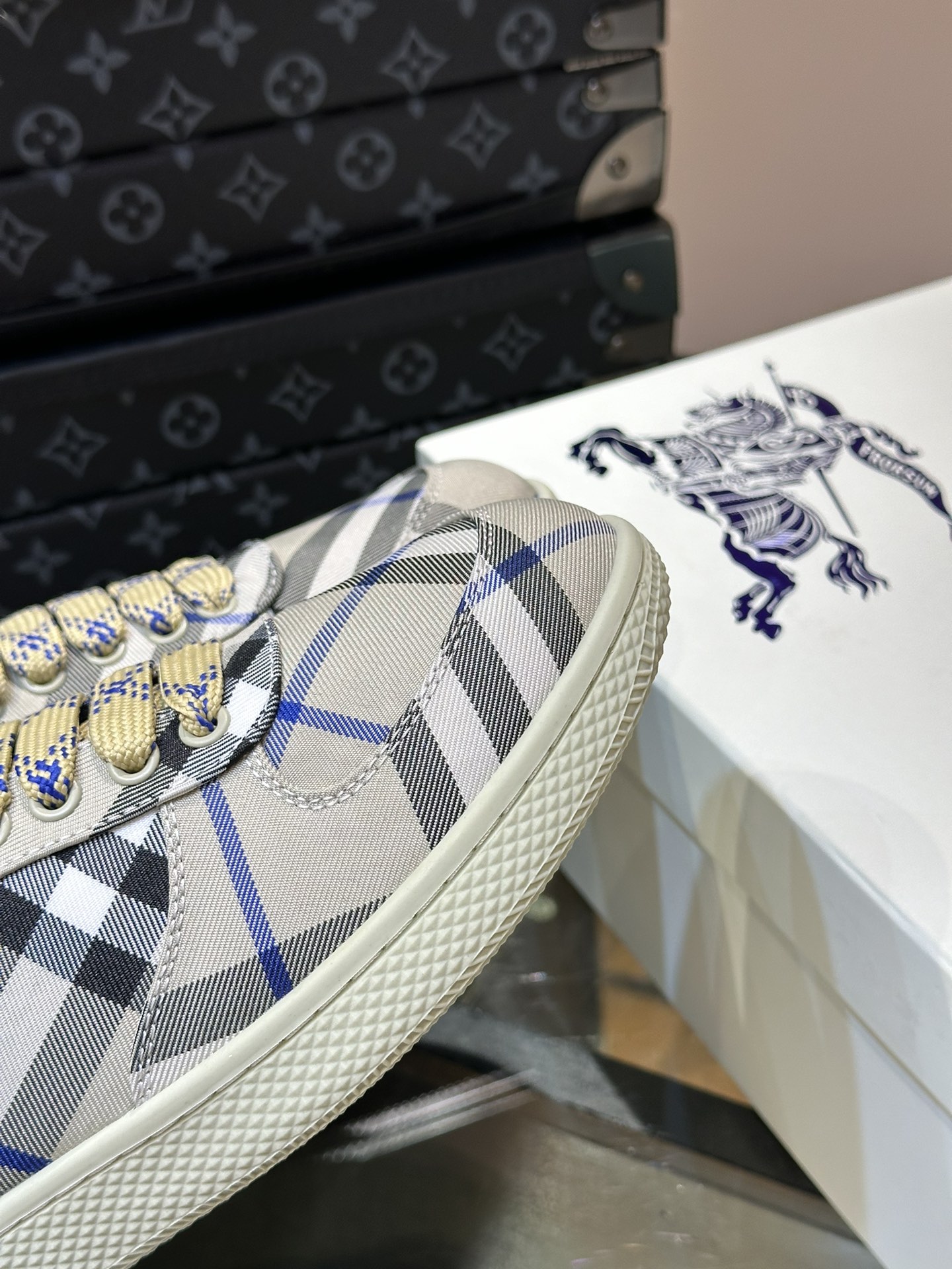 Burberry shoe