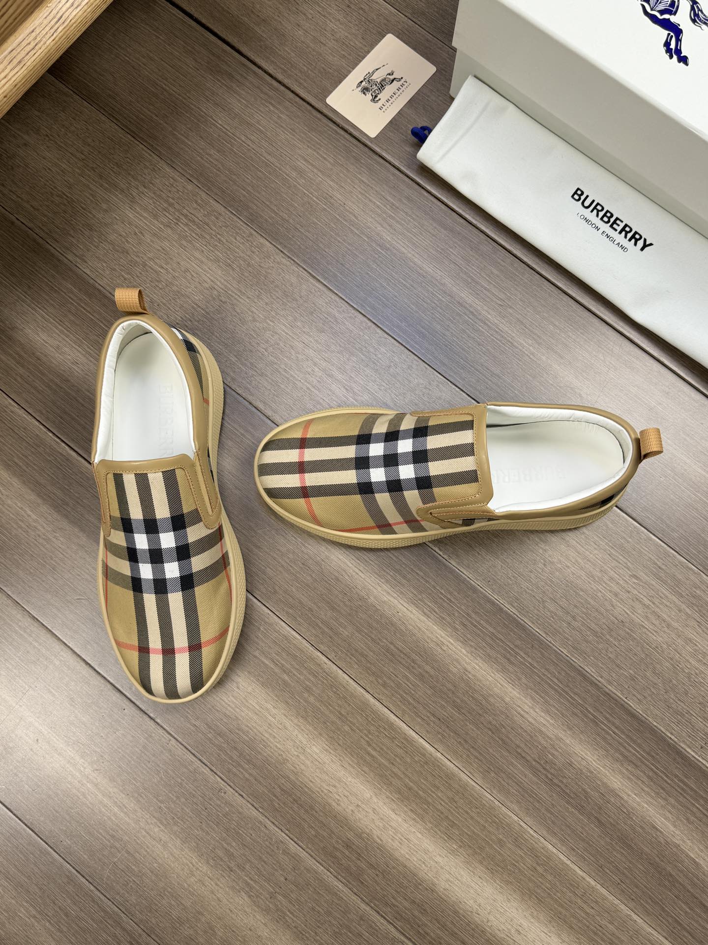 Burberry shoe