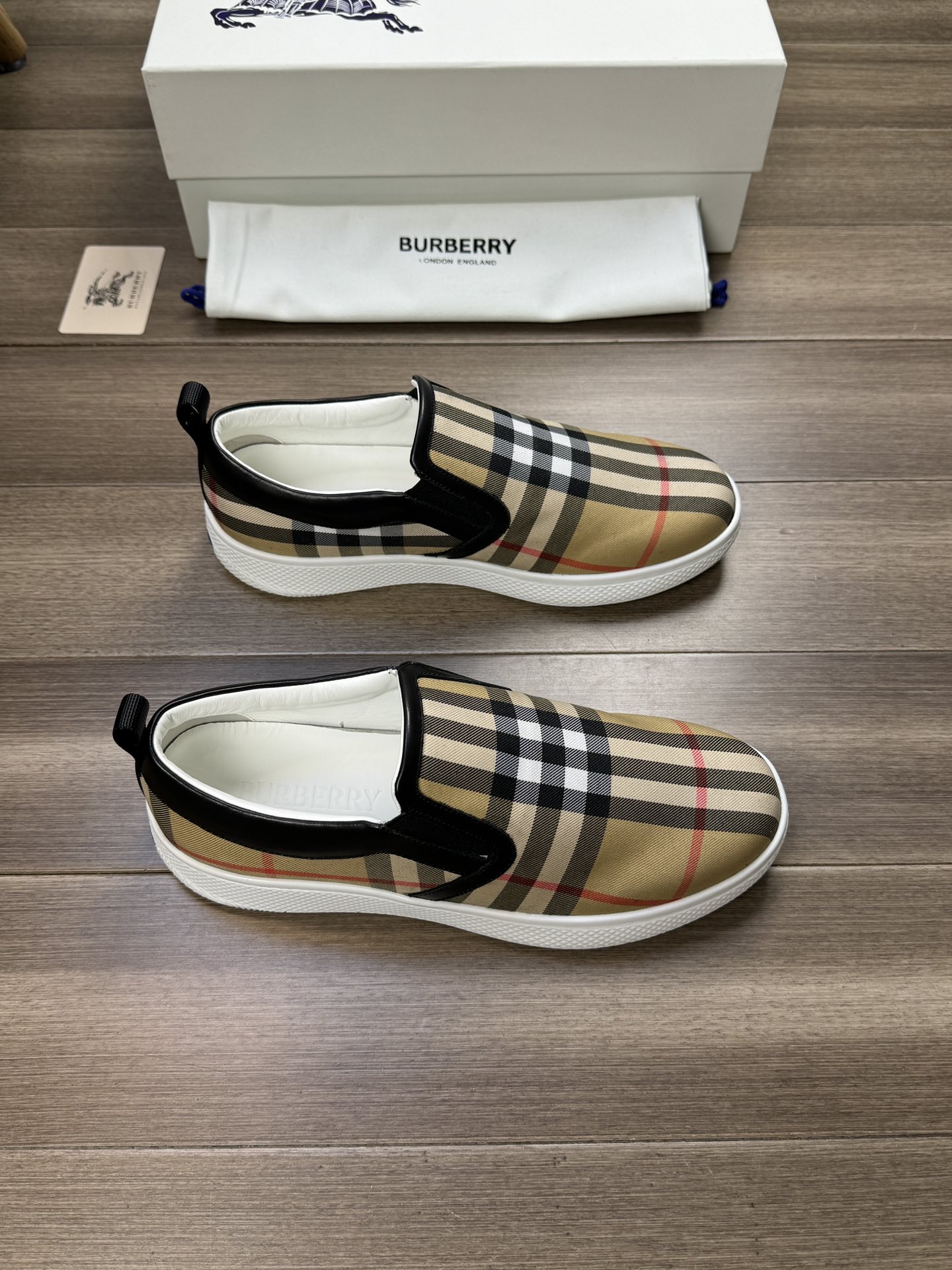 Burberry shoe