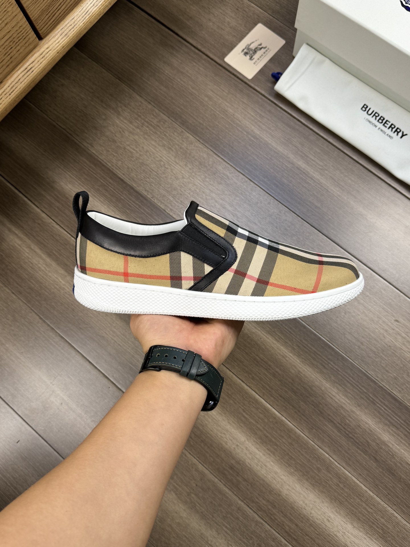 Burberry shoe