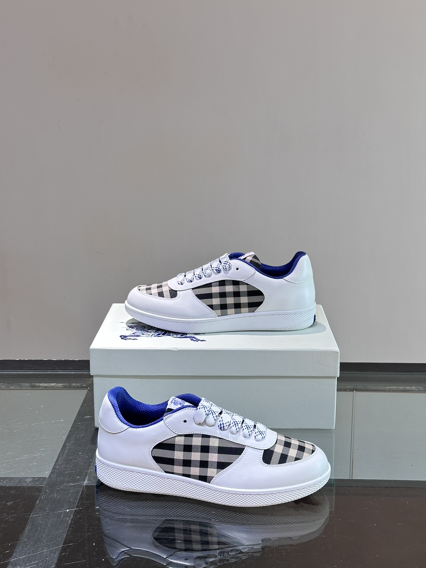 Burberry shoe