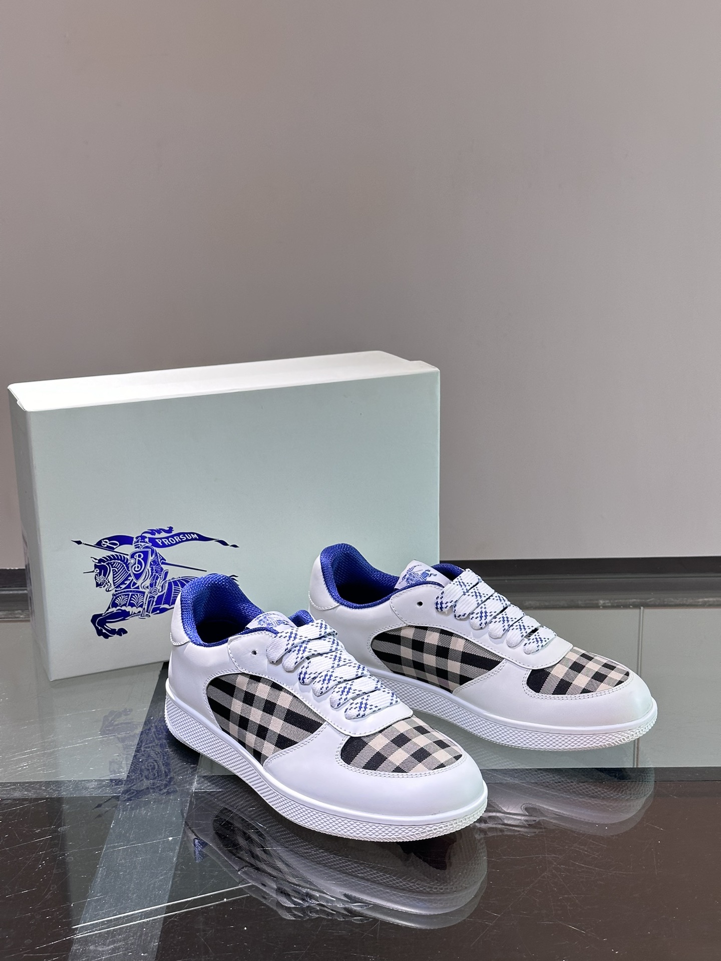 Burberry shoe