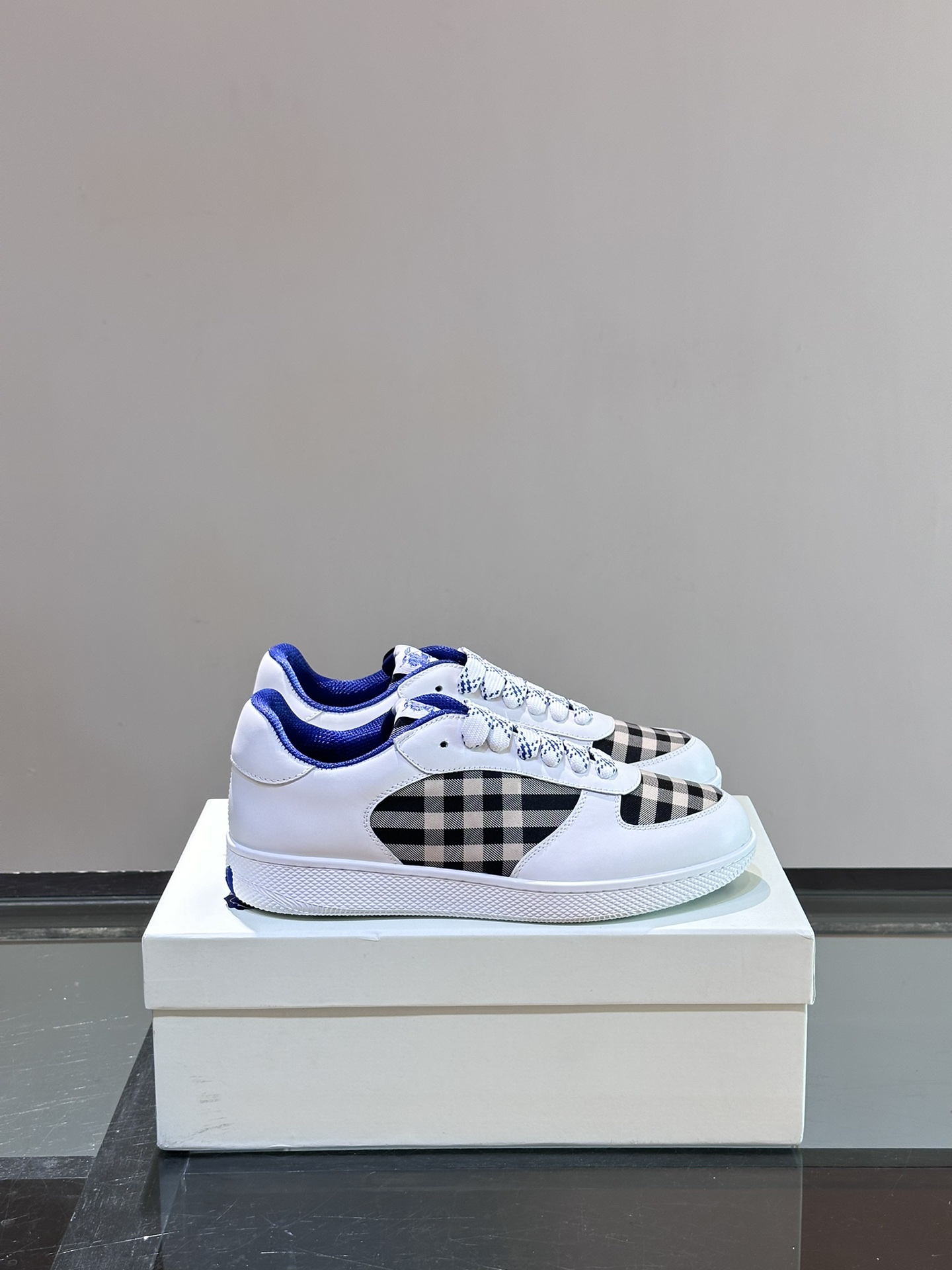 Burberry shoe