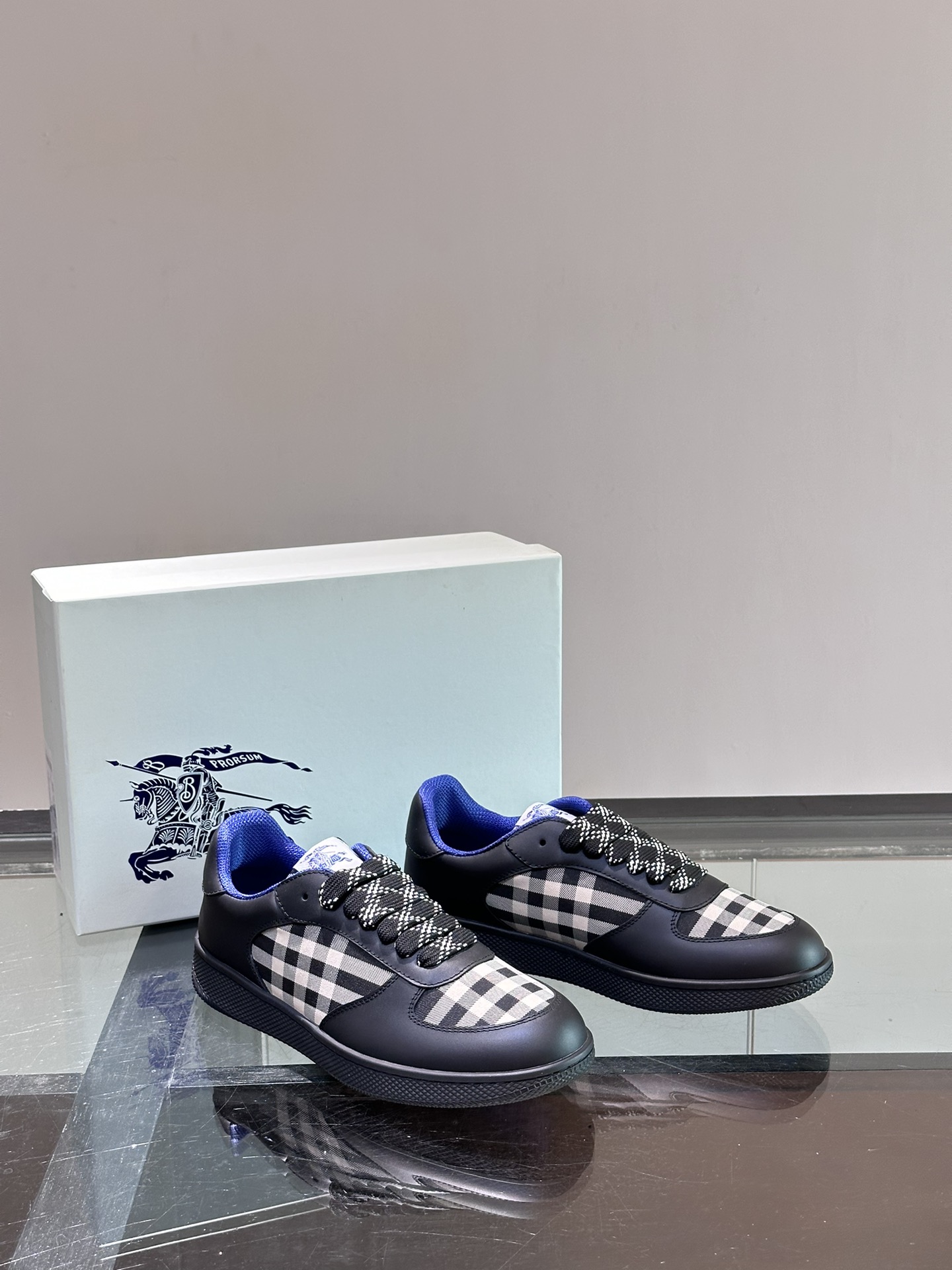 Burberry shoe