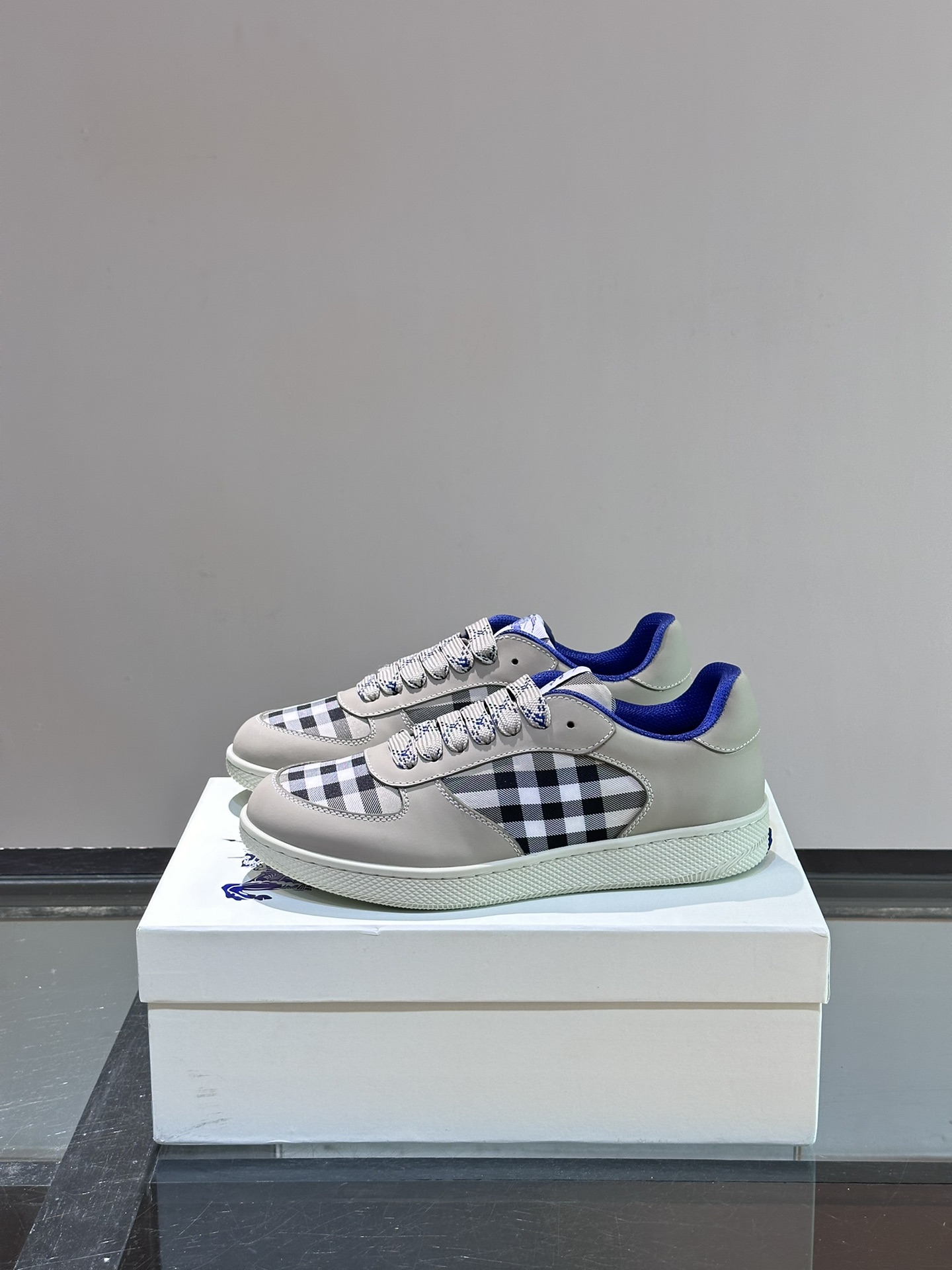 Burberry shoe