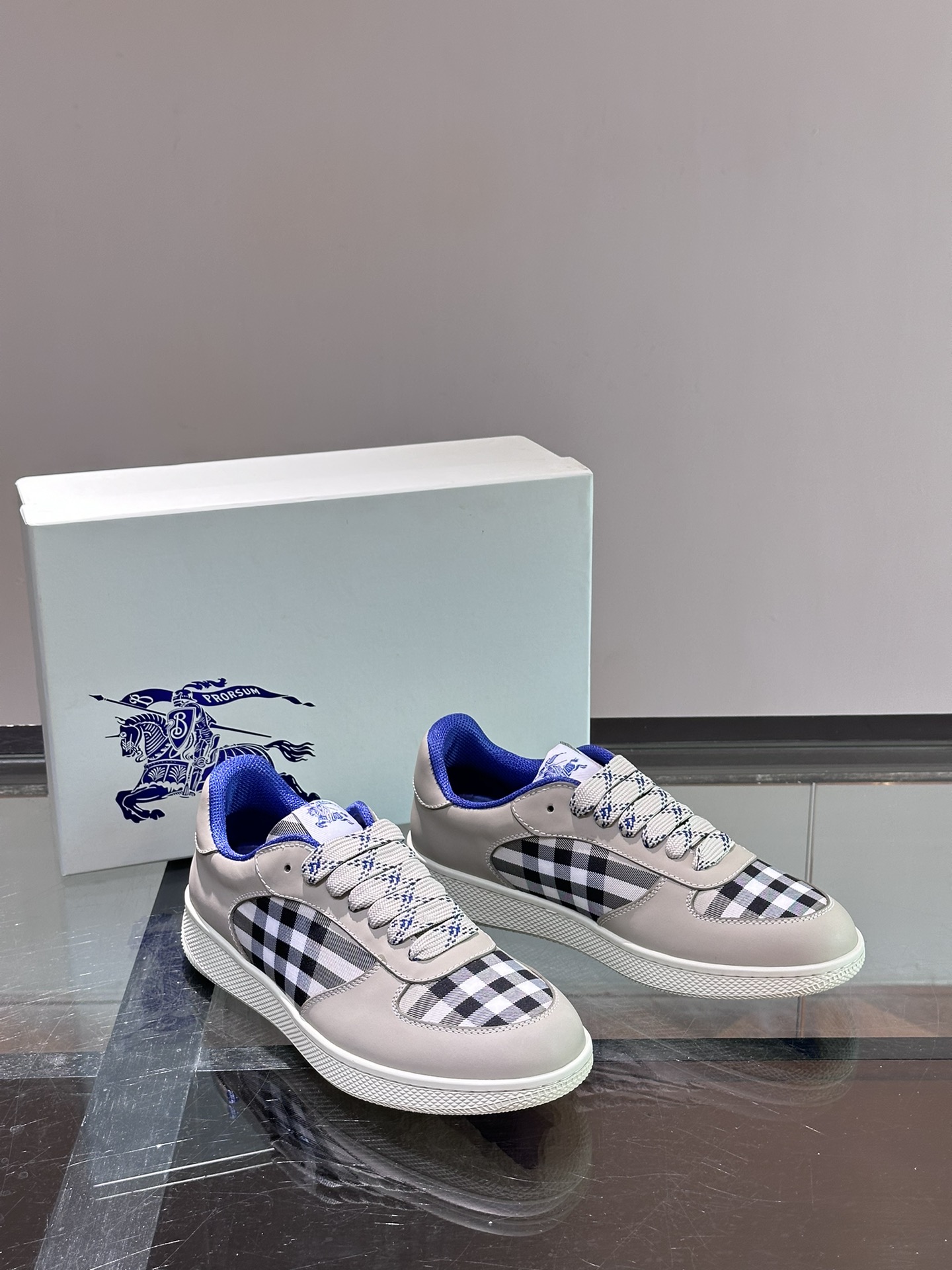 Burberry shoe