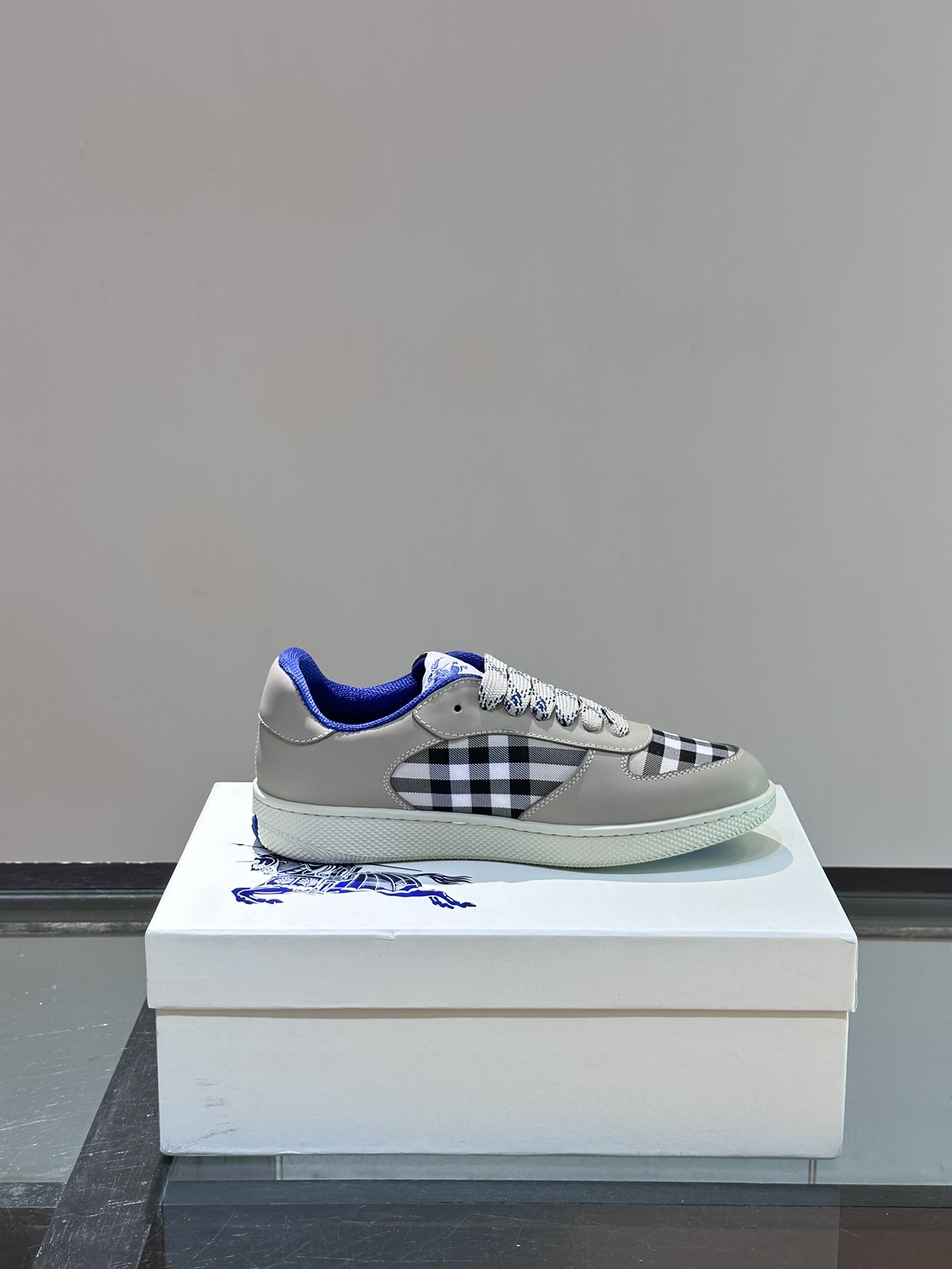 Burberry shoe