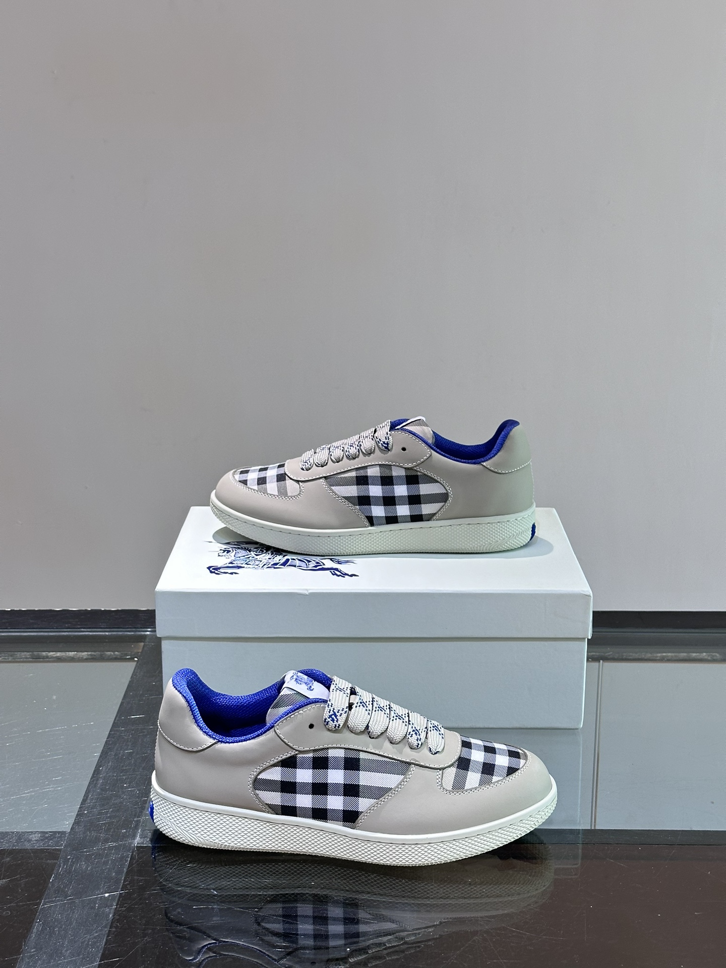 Burberry shoe