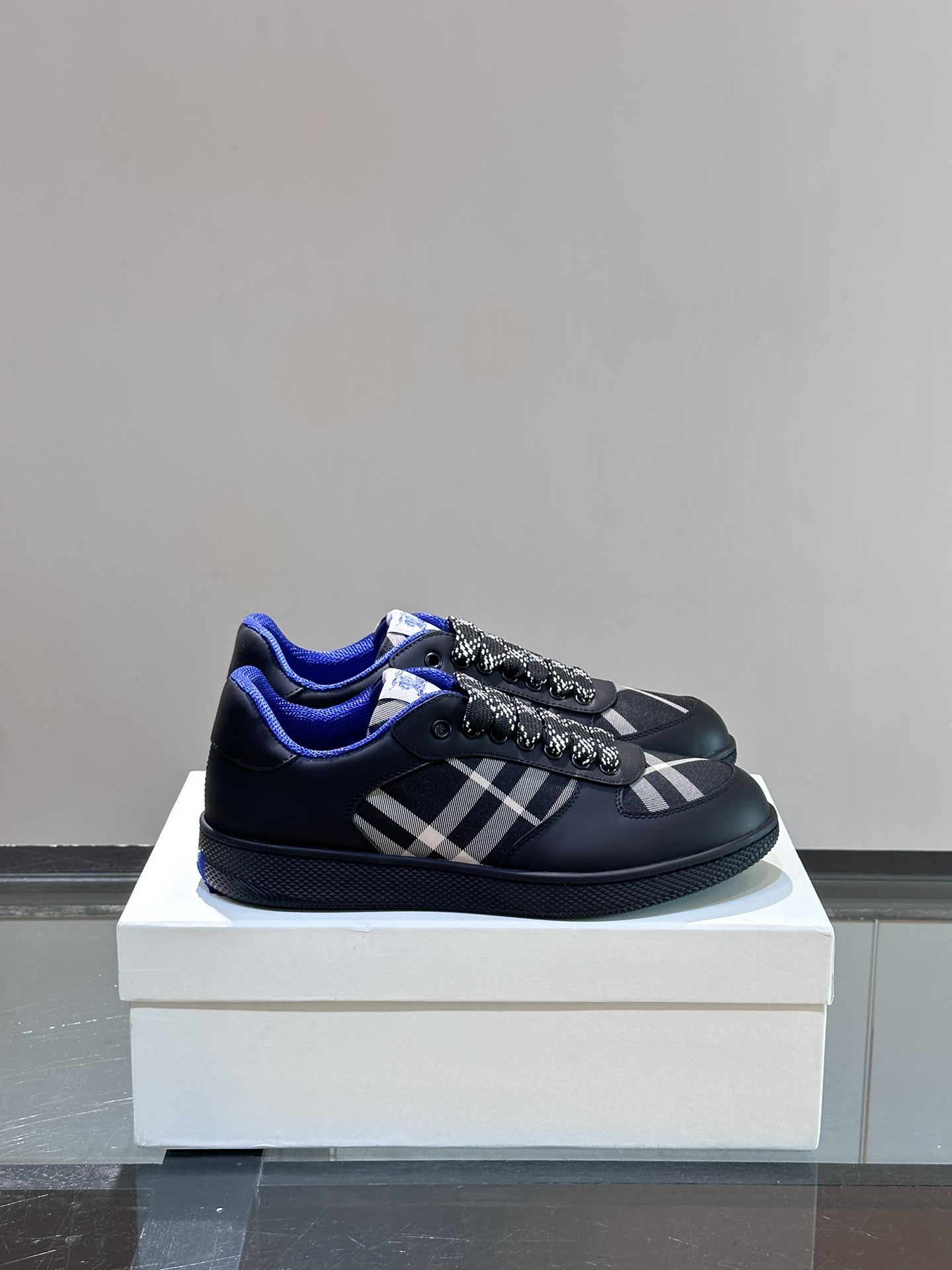 Burberry shoe