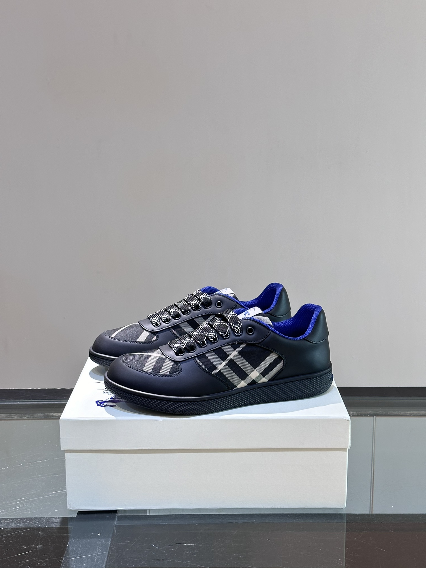 Burberry shoe