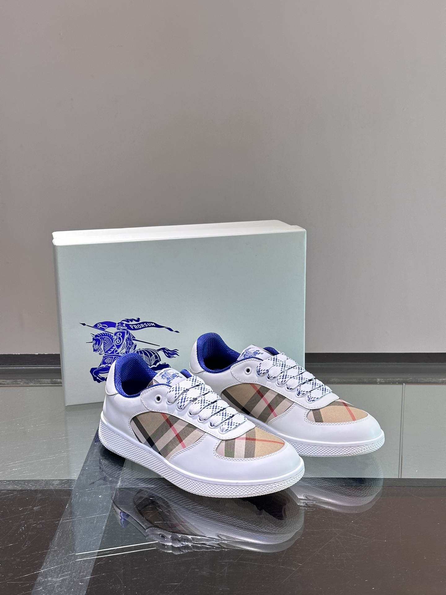 Burberry shoe