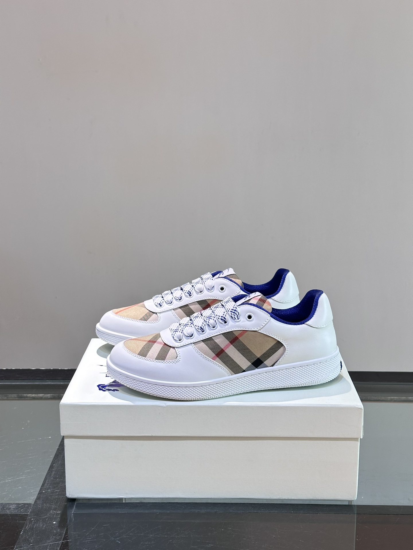 Burberry shoe
