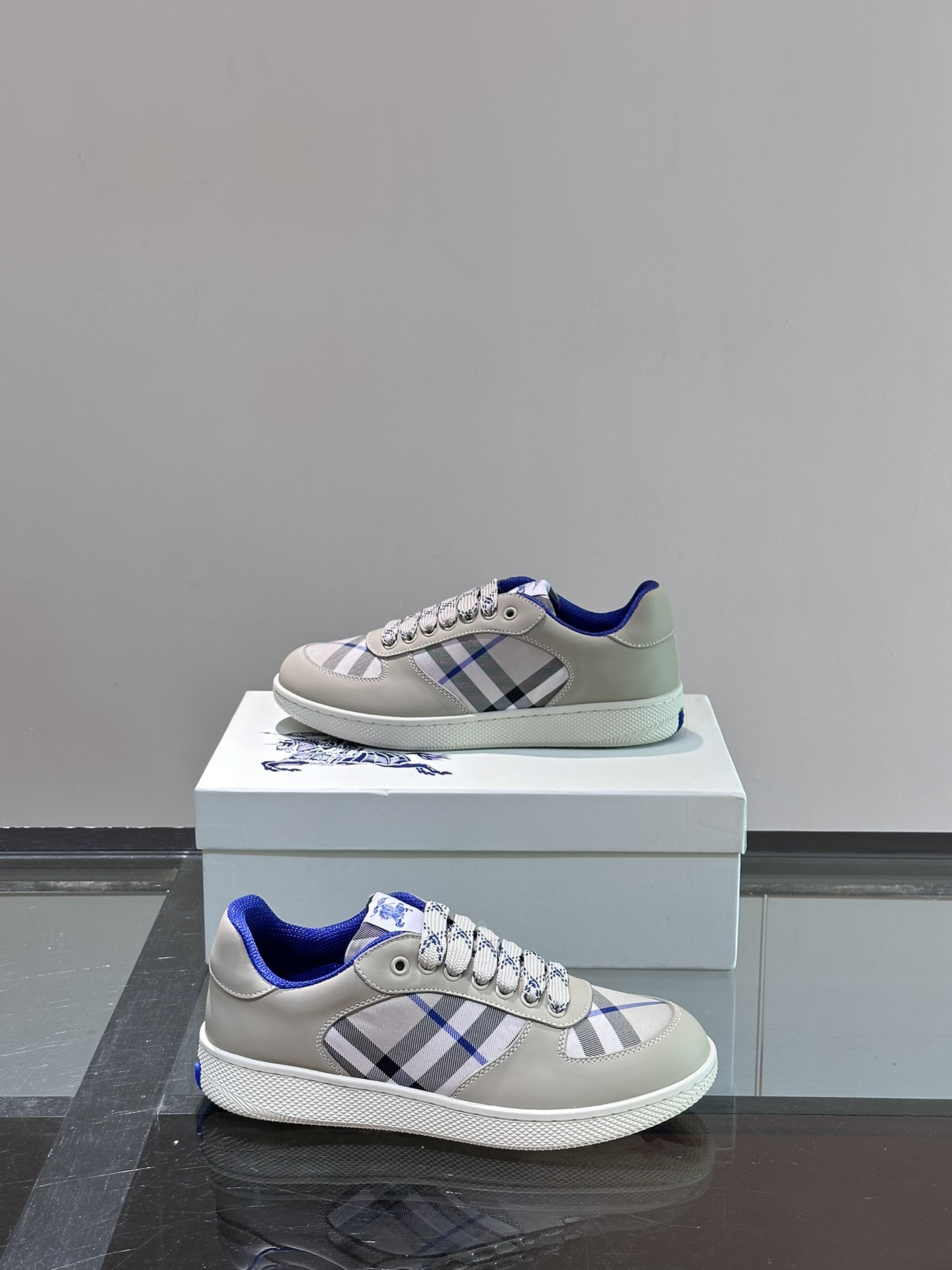 Burberry shoe