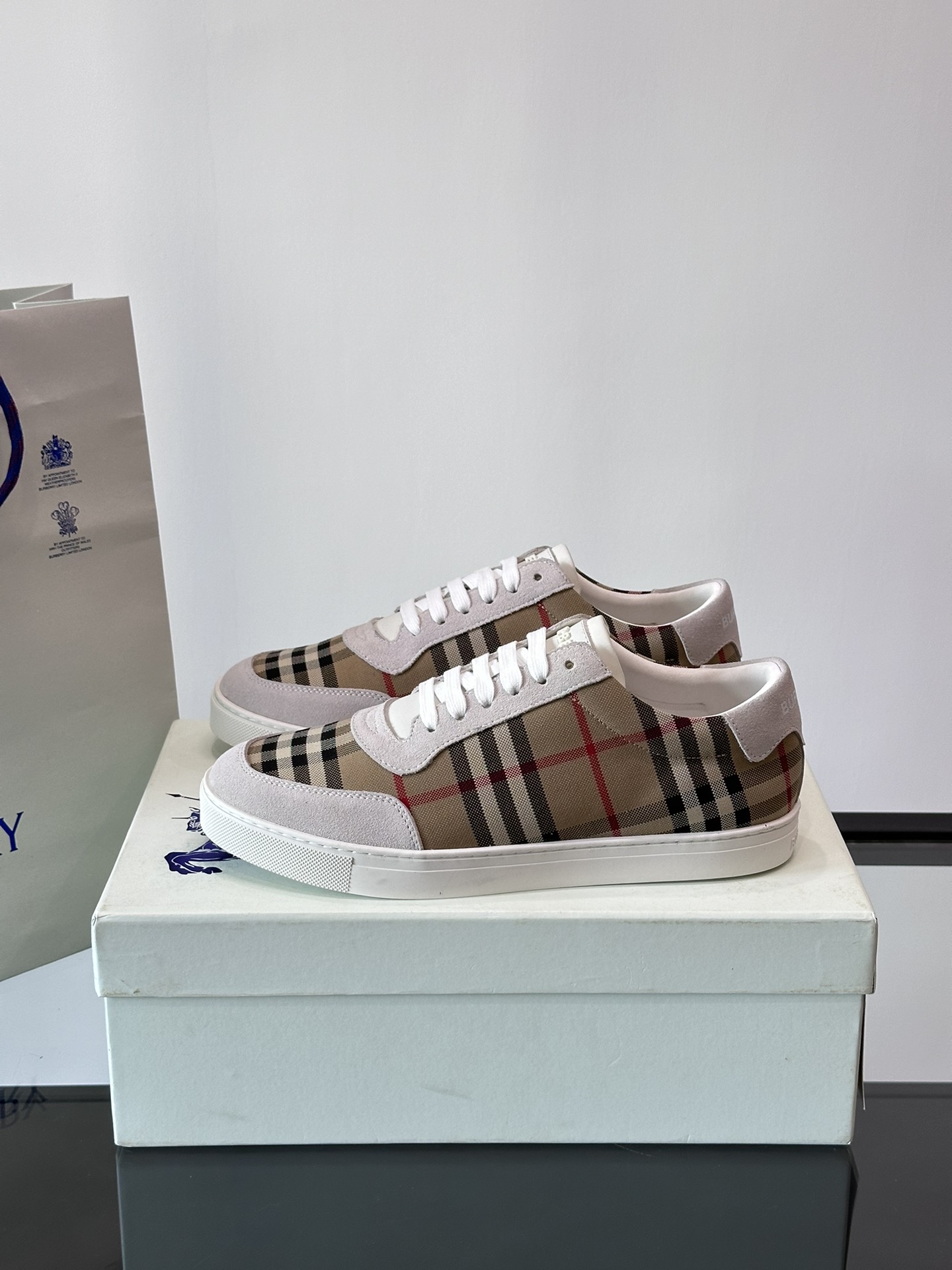 Burberry shoe