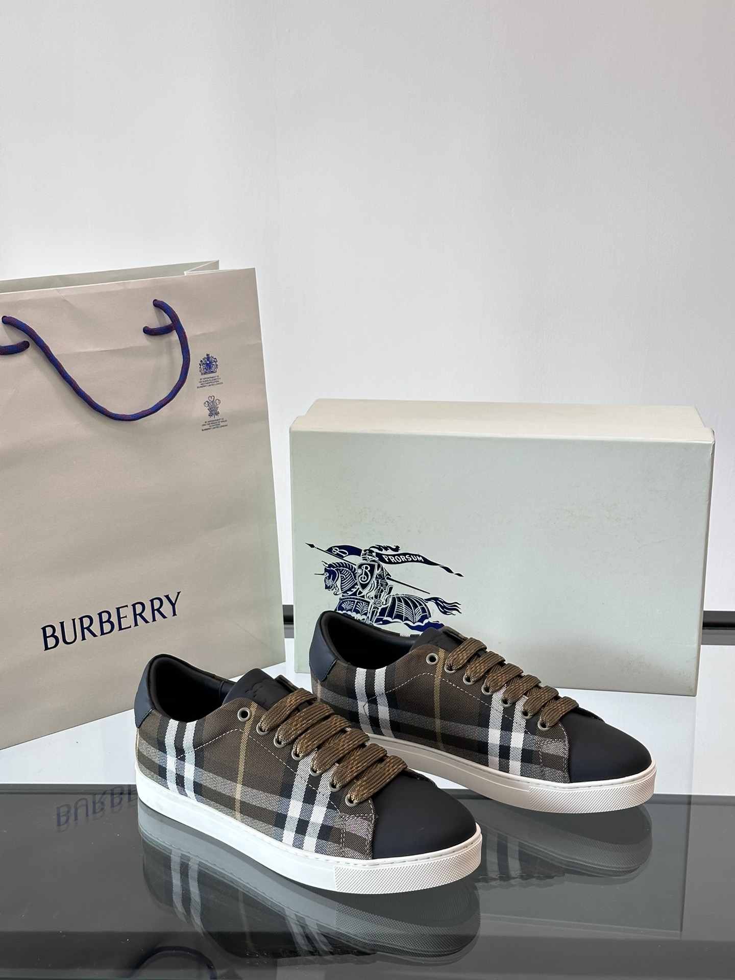 Burberry shoe