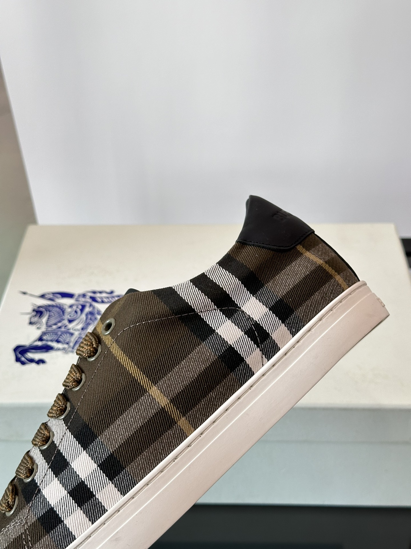 Burberry shoe