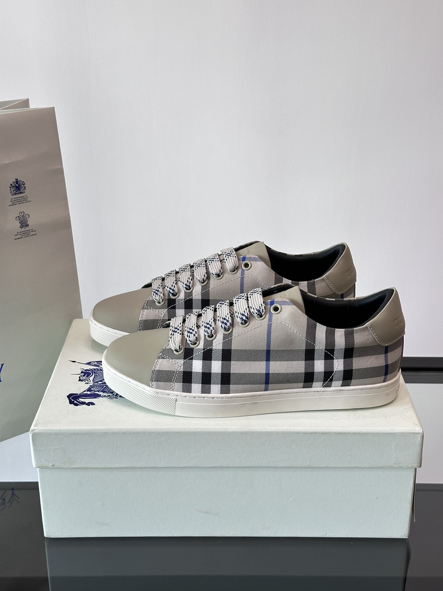 Burberry shoe