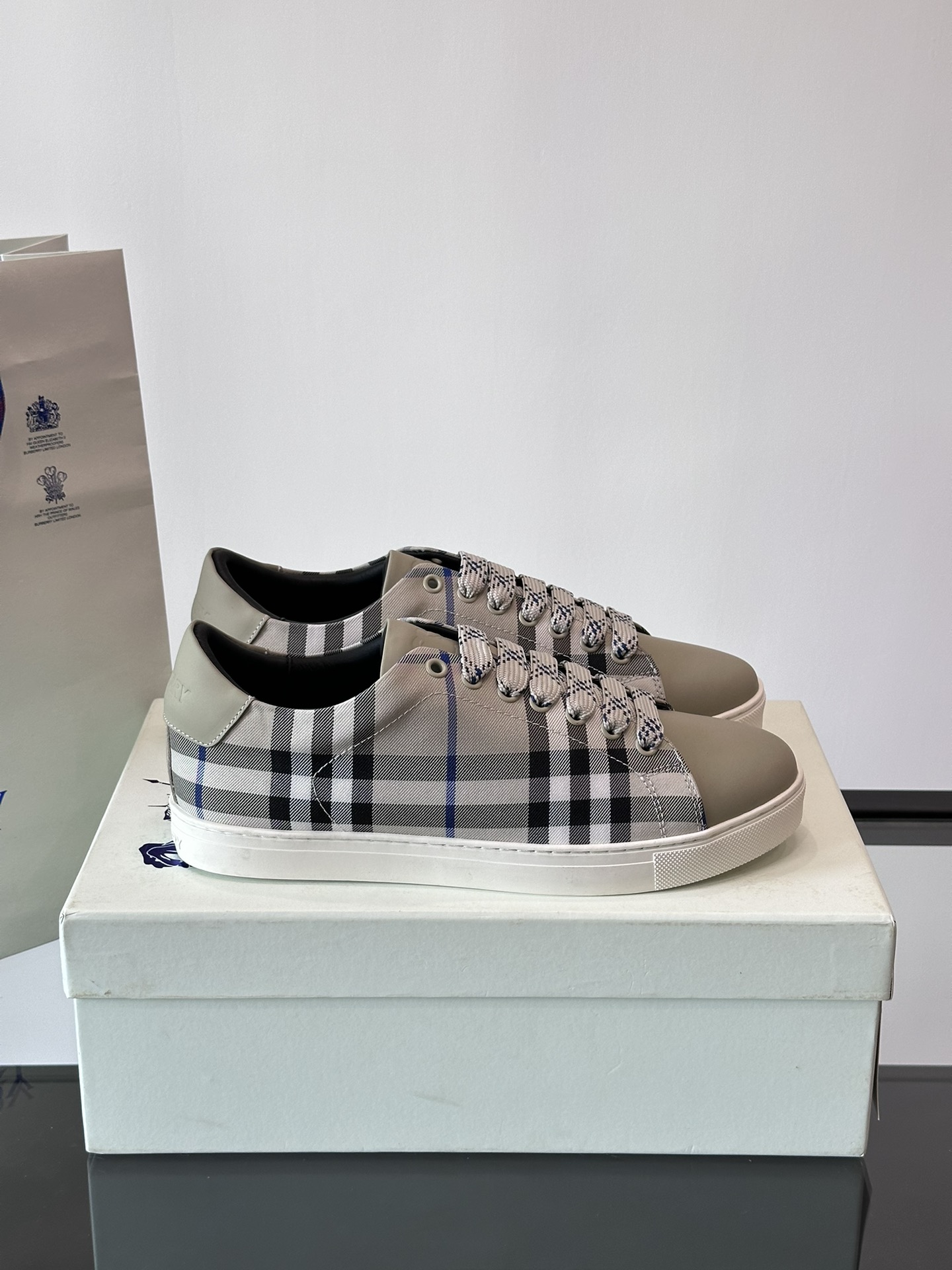 Burberry shoe