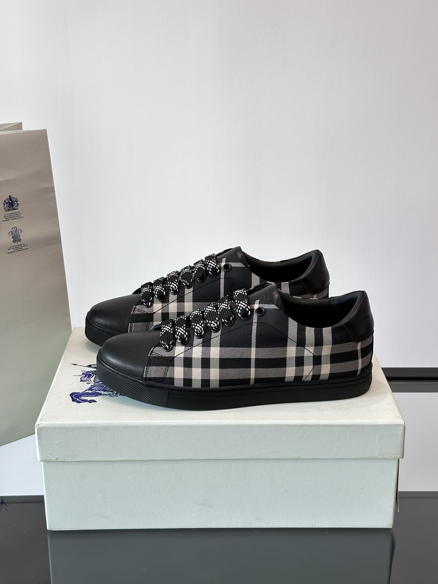 Burberry shoe