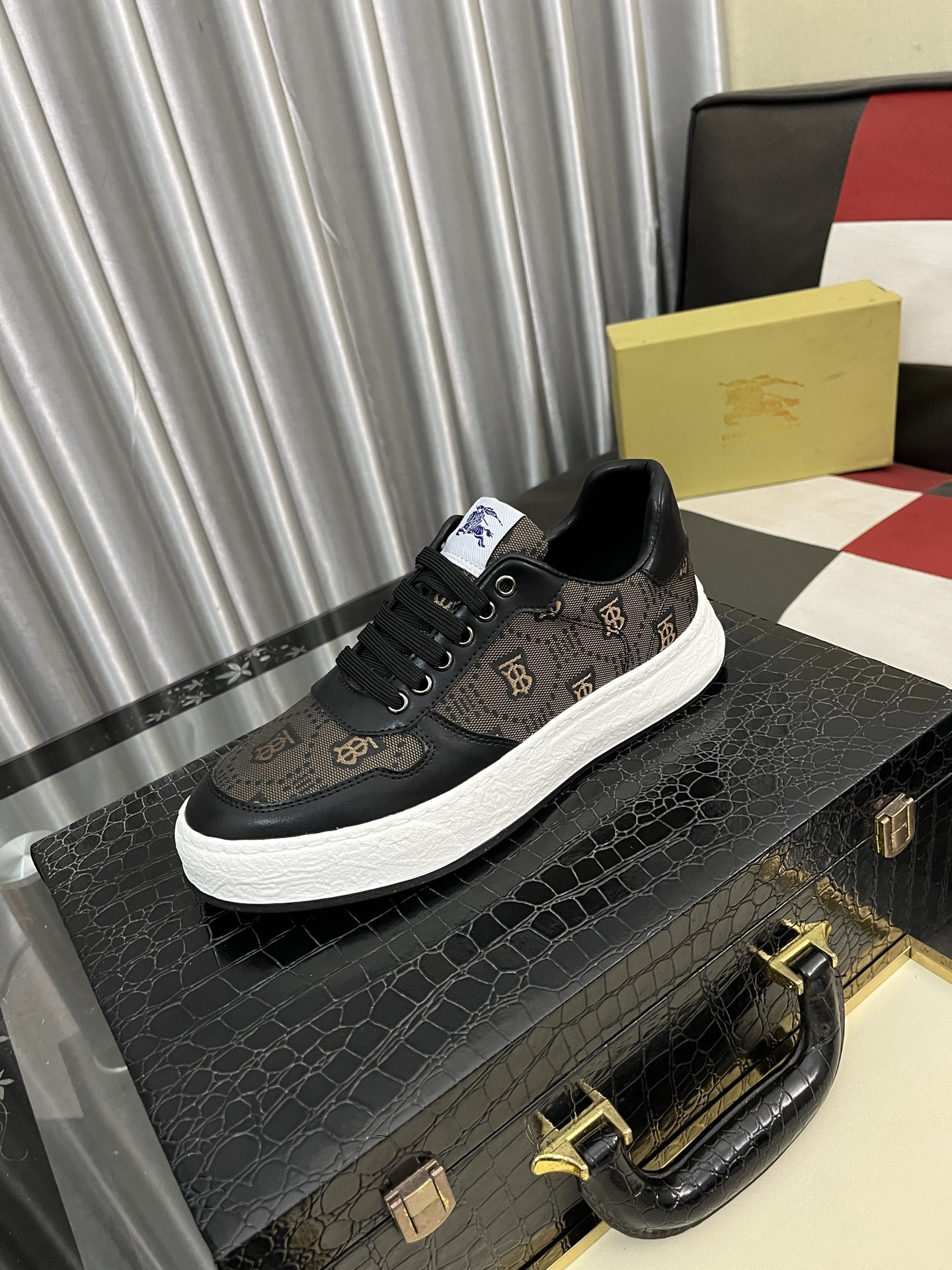 Burberry shoe