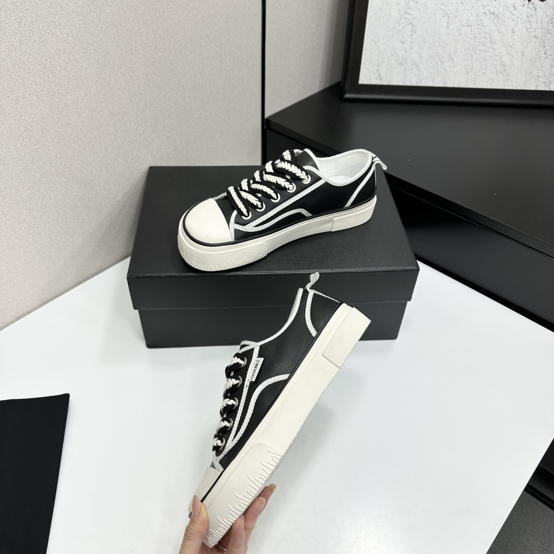 Chanel shoe