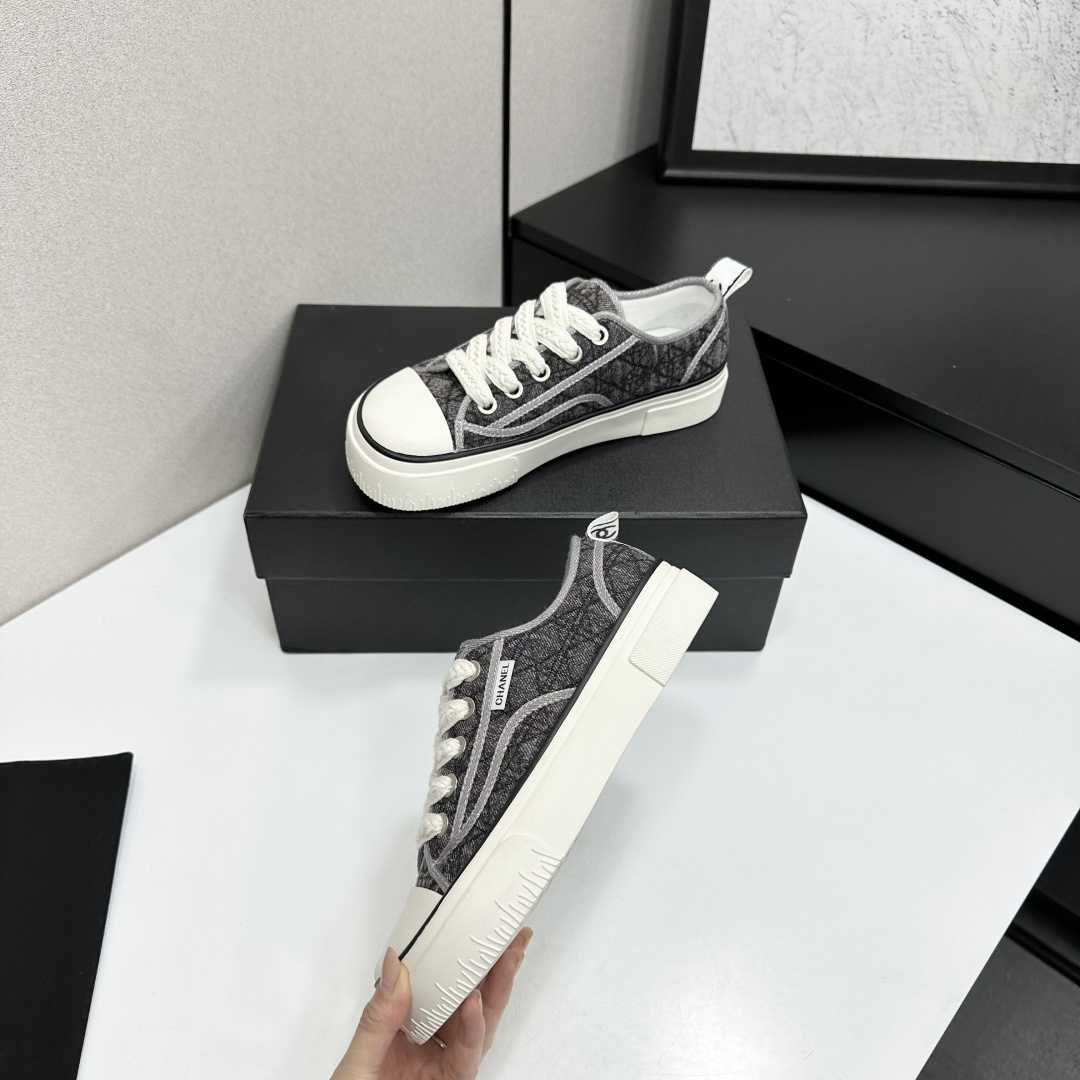 Chanel shoe