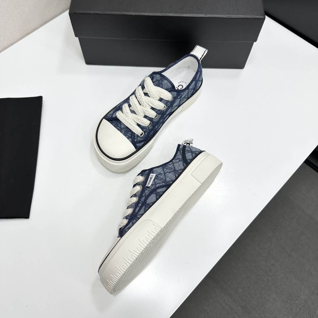 Chanel shoe