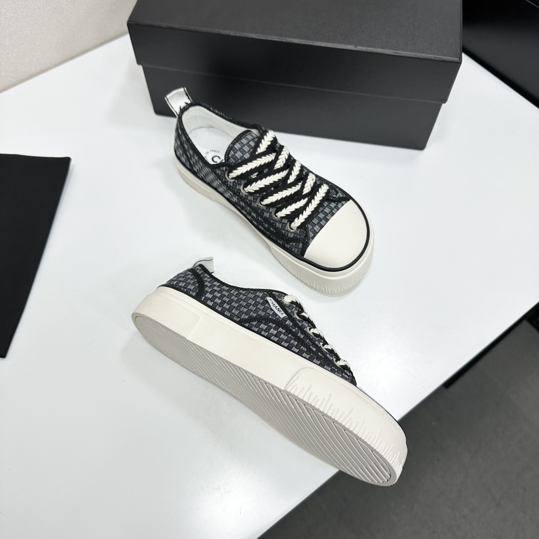 Chanel shoe