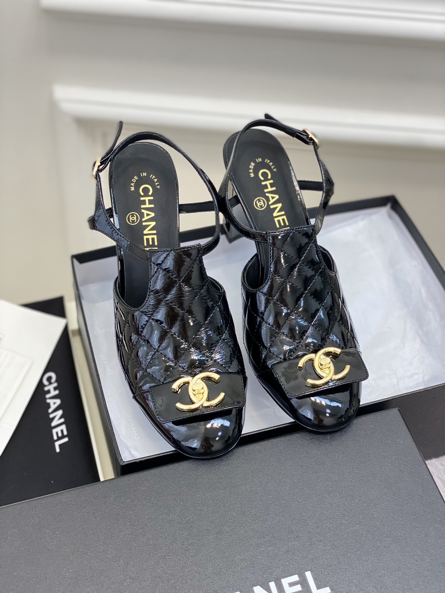 Chanel shoe