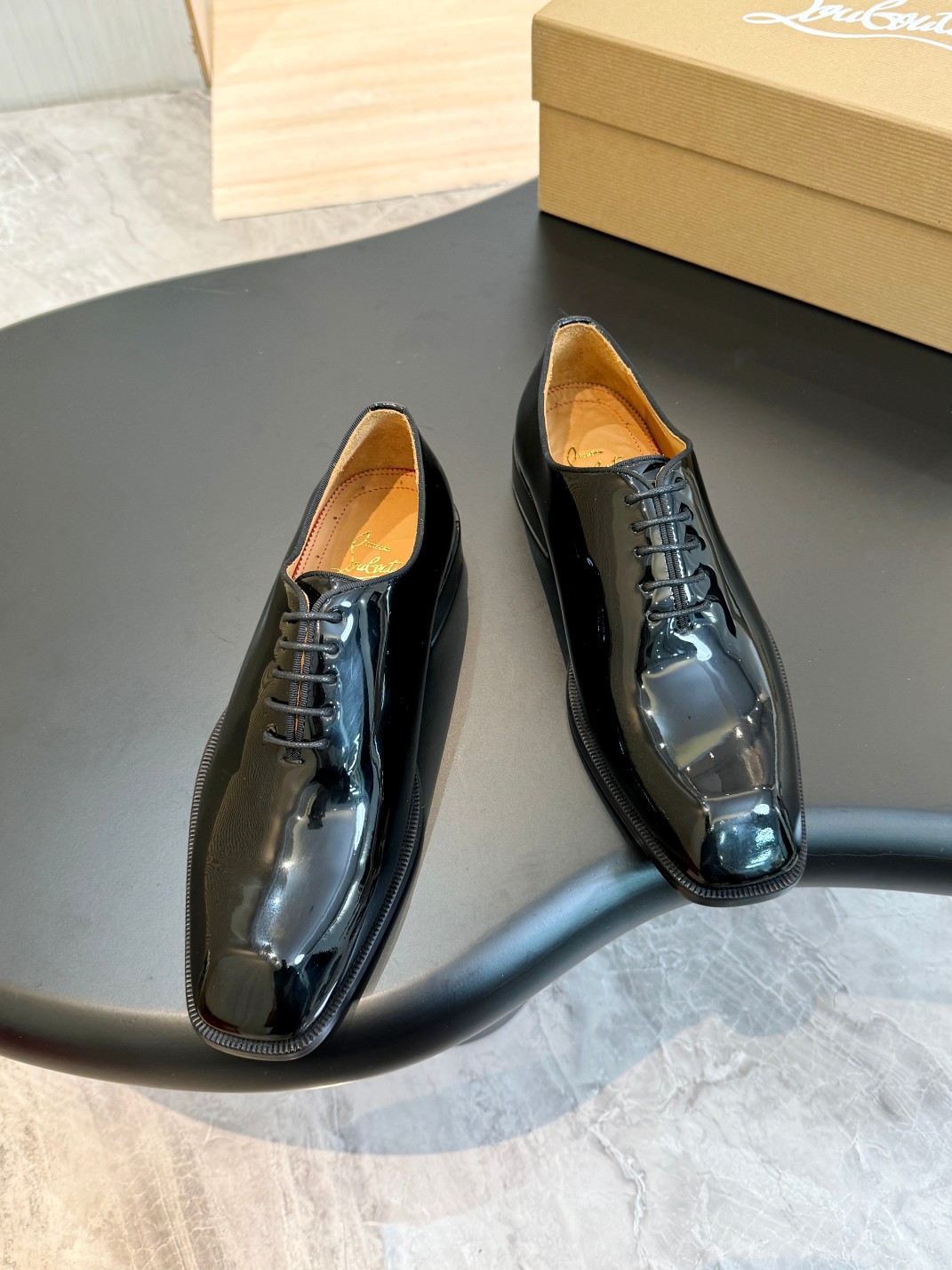 Cistian Louboutin