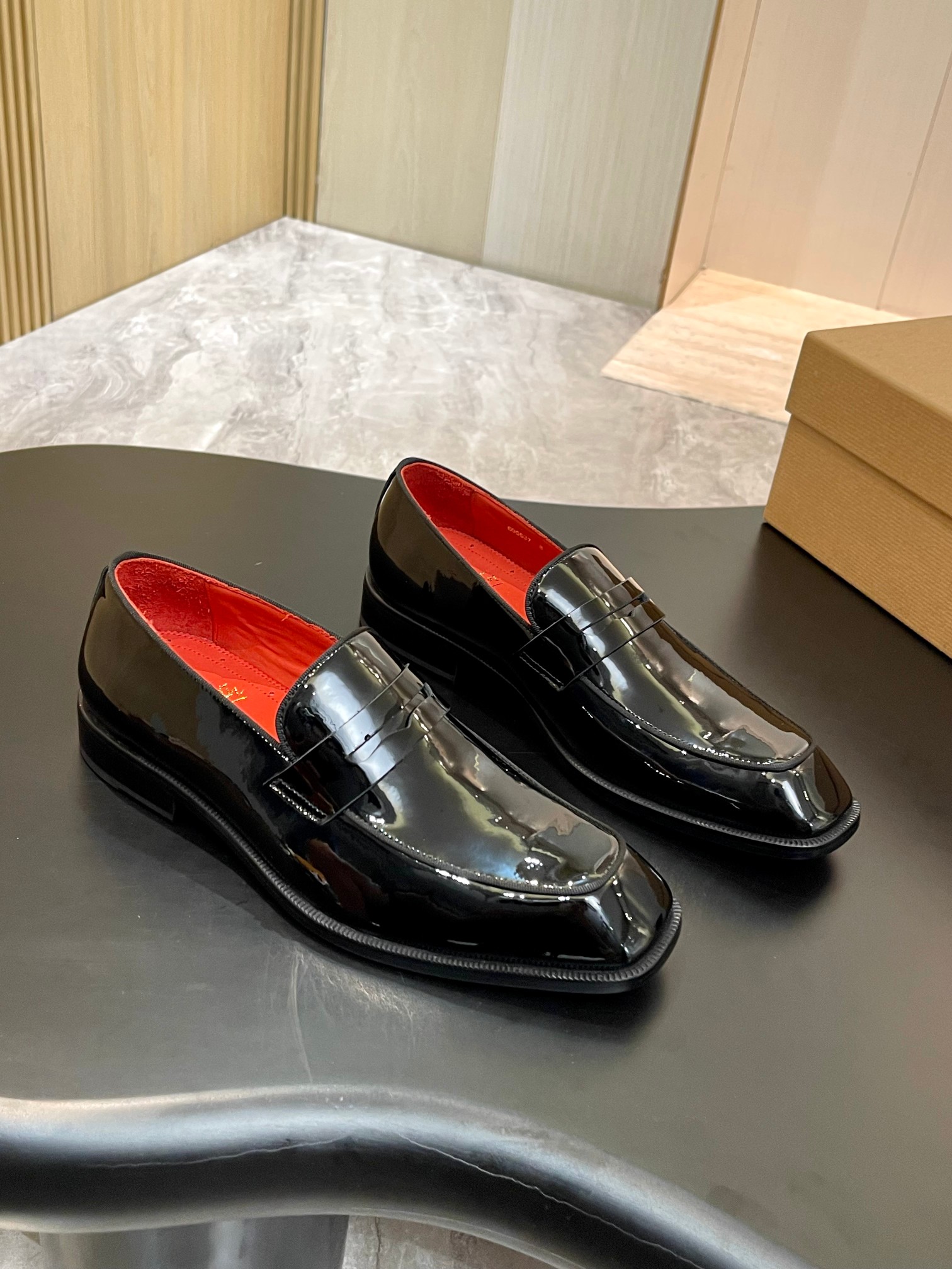 Cistian Louboutin
