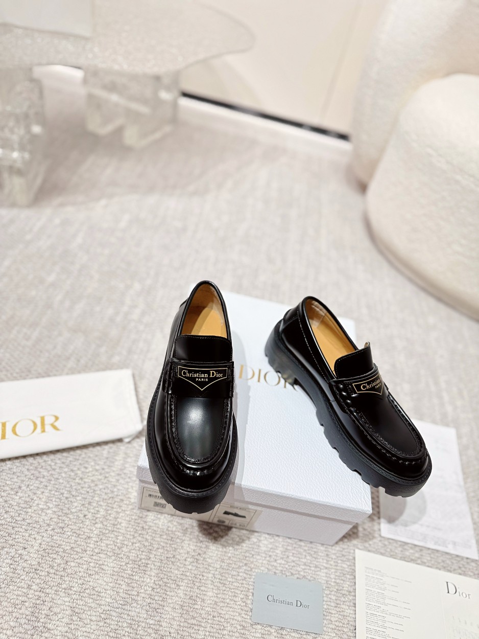 Cistian Louboutin