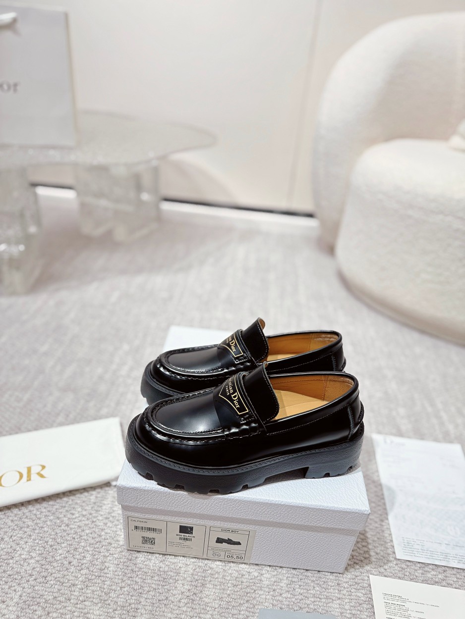Cistian Louboutin