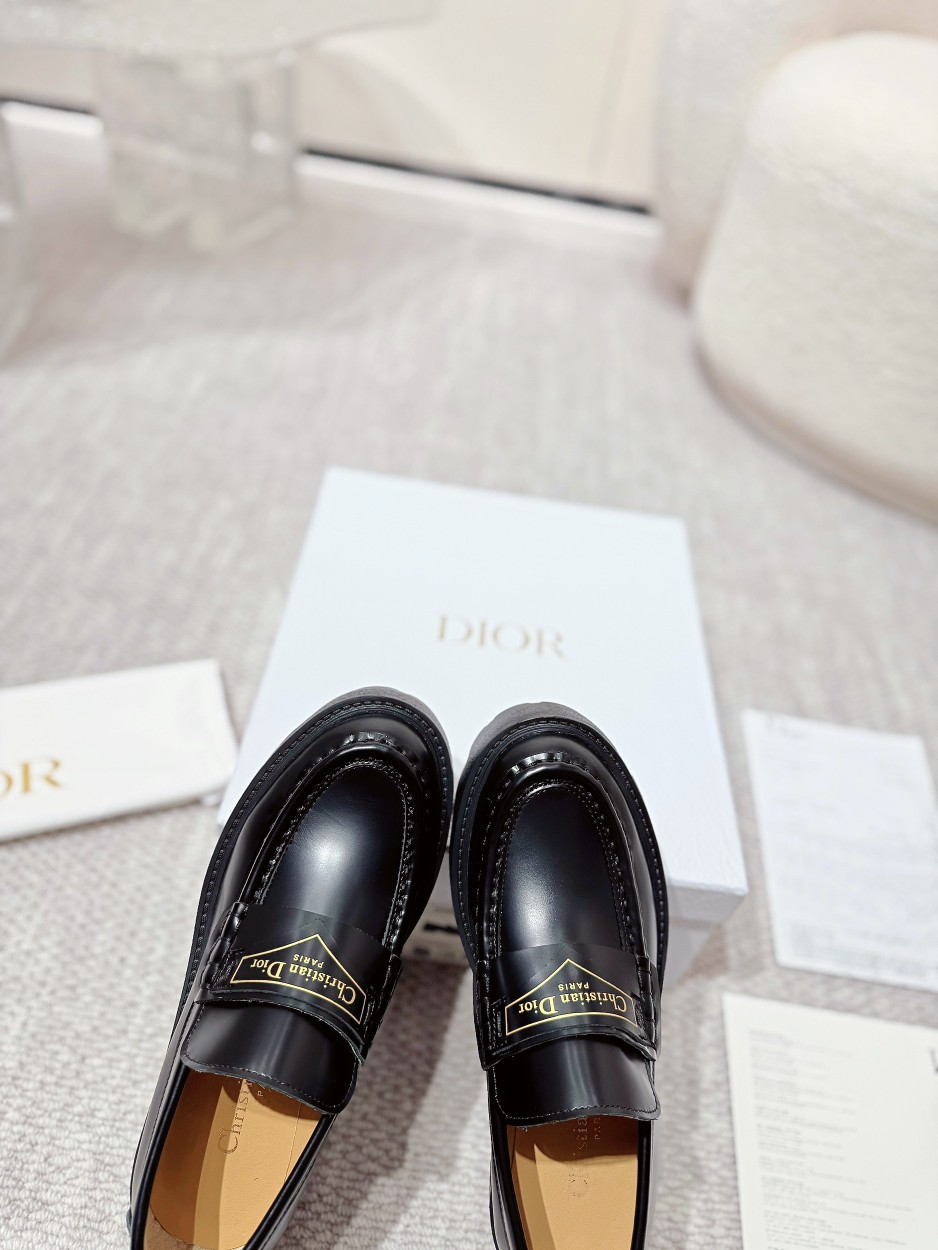 Cistian Louboutin