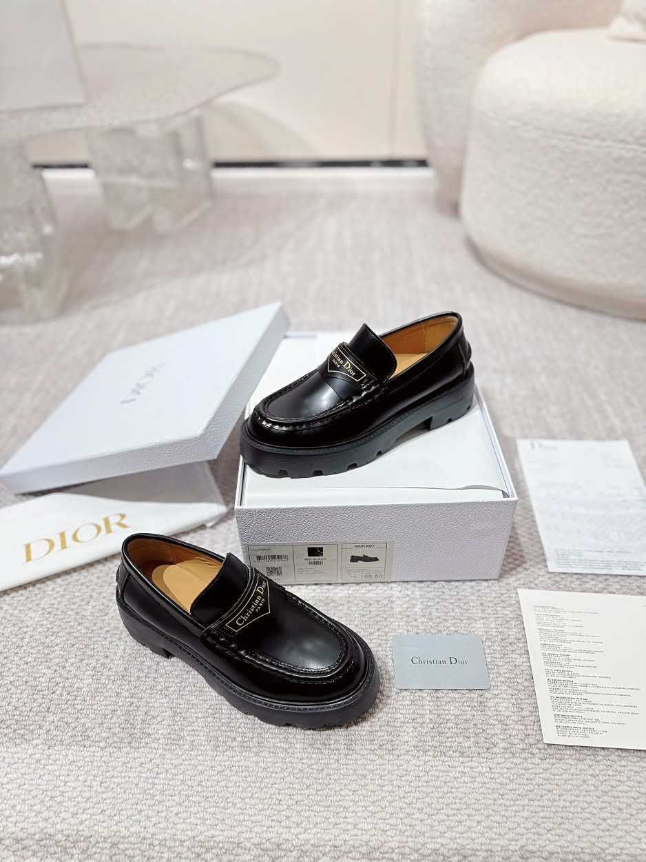 Cistian Louboutin