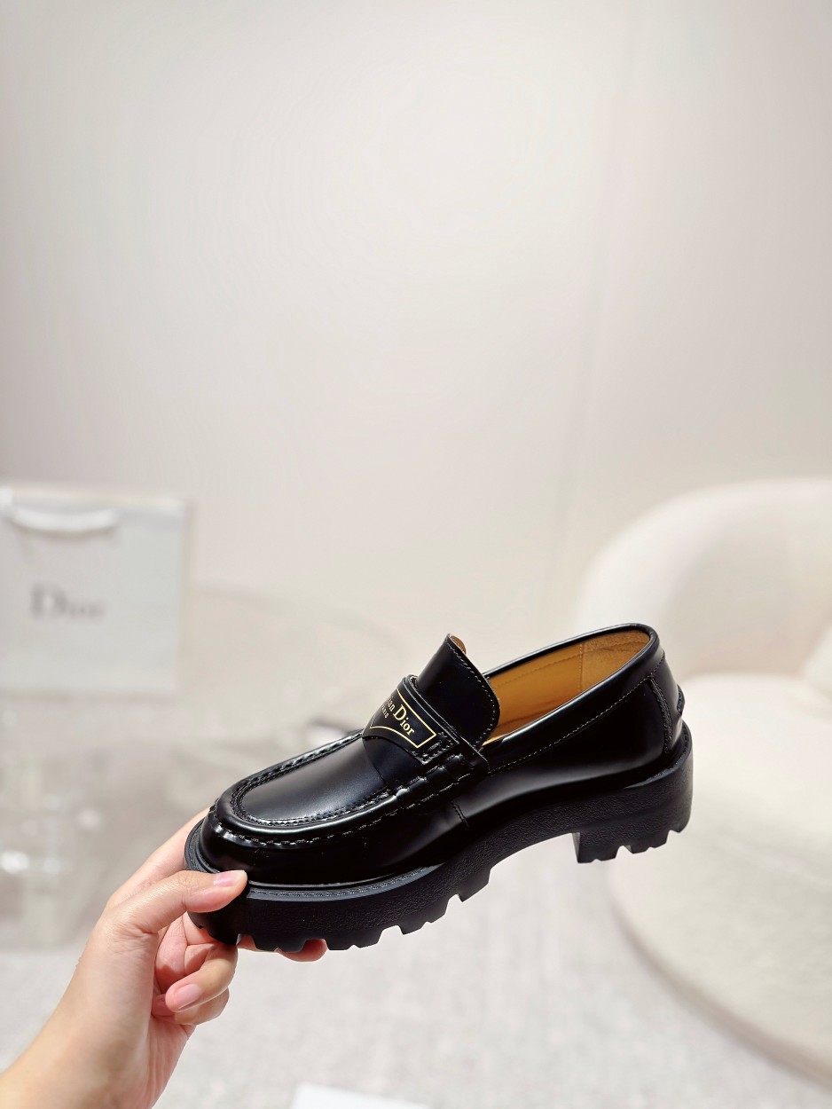 Cistian Louboutin