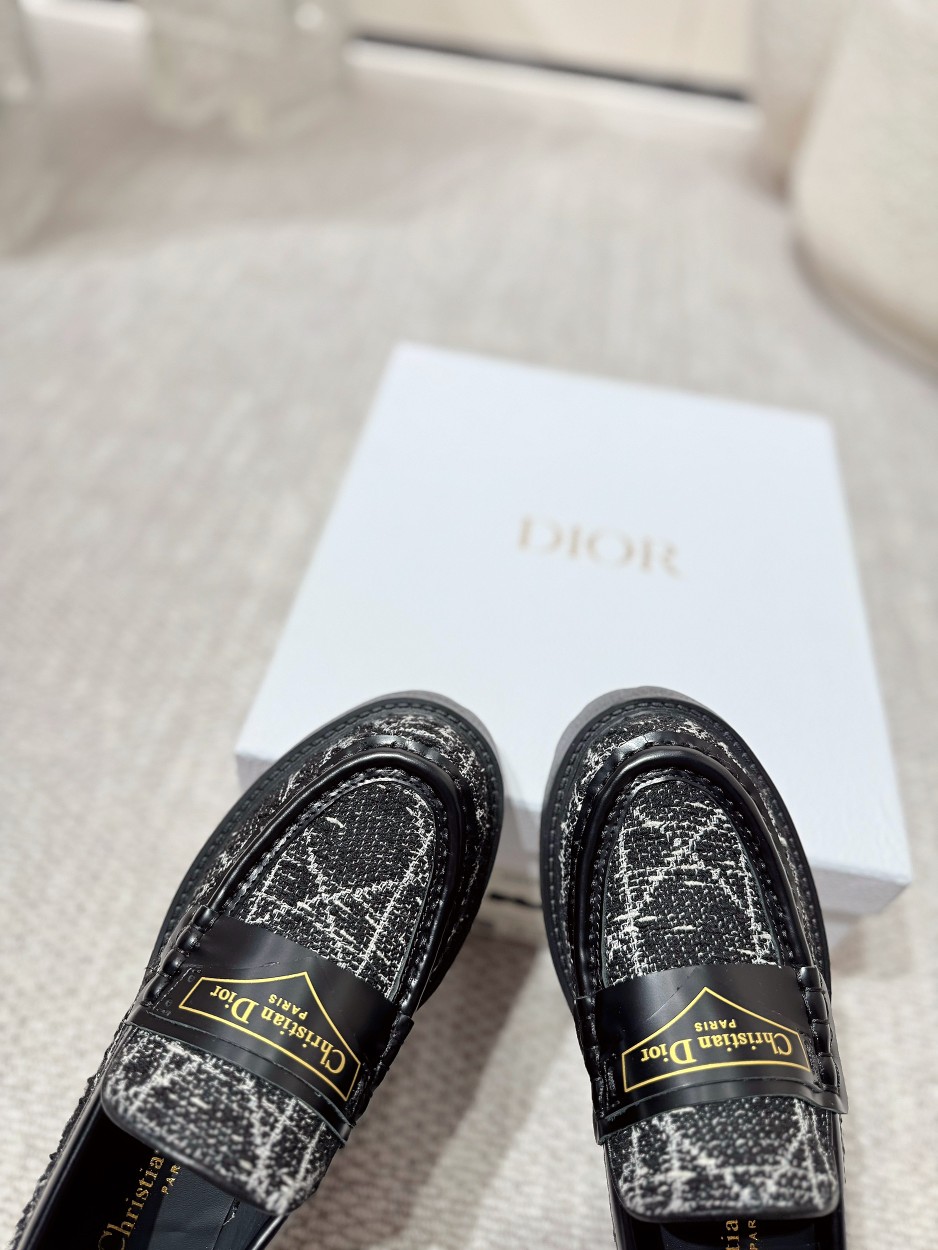 Cistian Louboutin