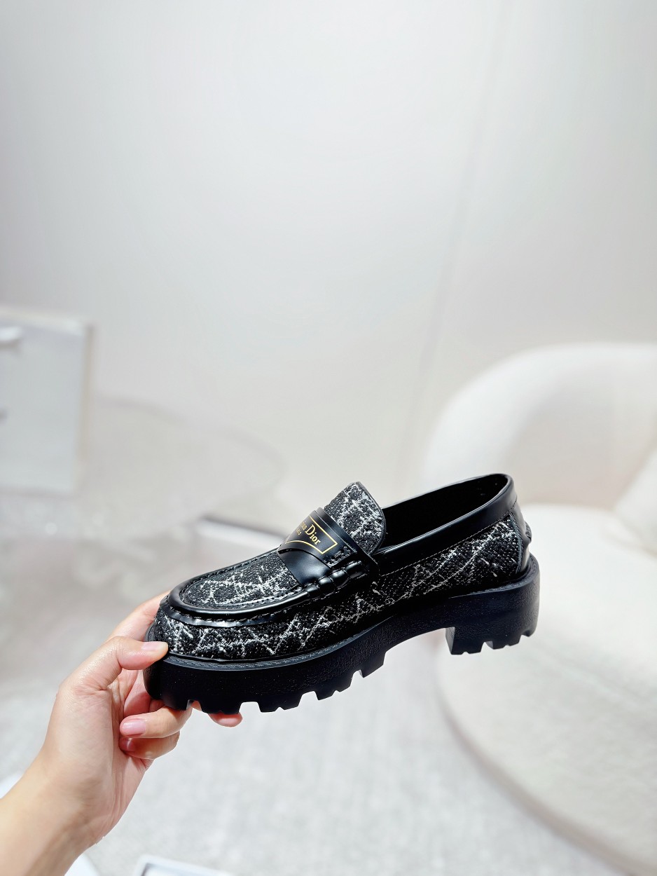 Cistian Louboutin