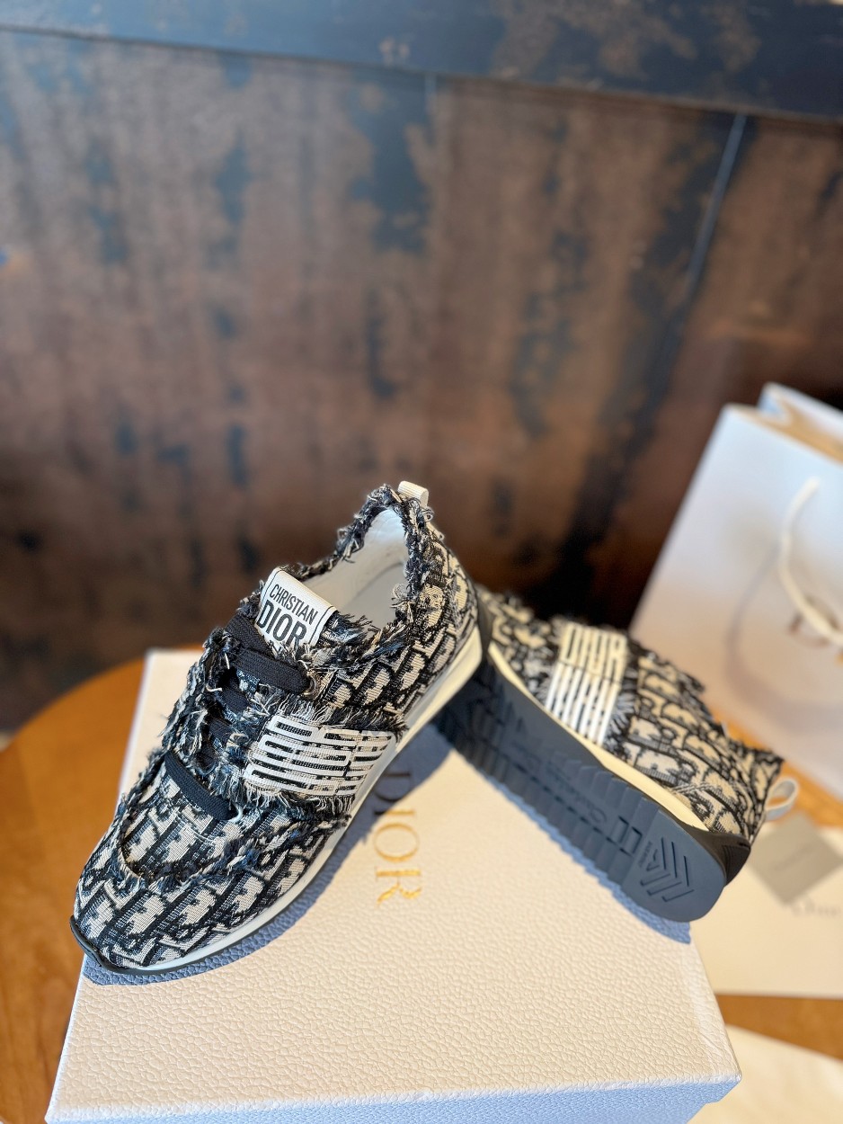 Cistian Louboutin