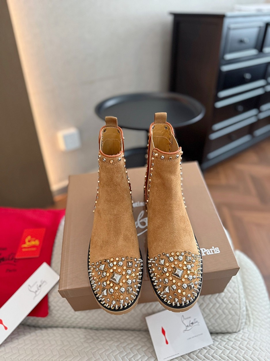 Cistian Louboutin