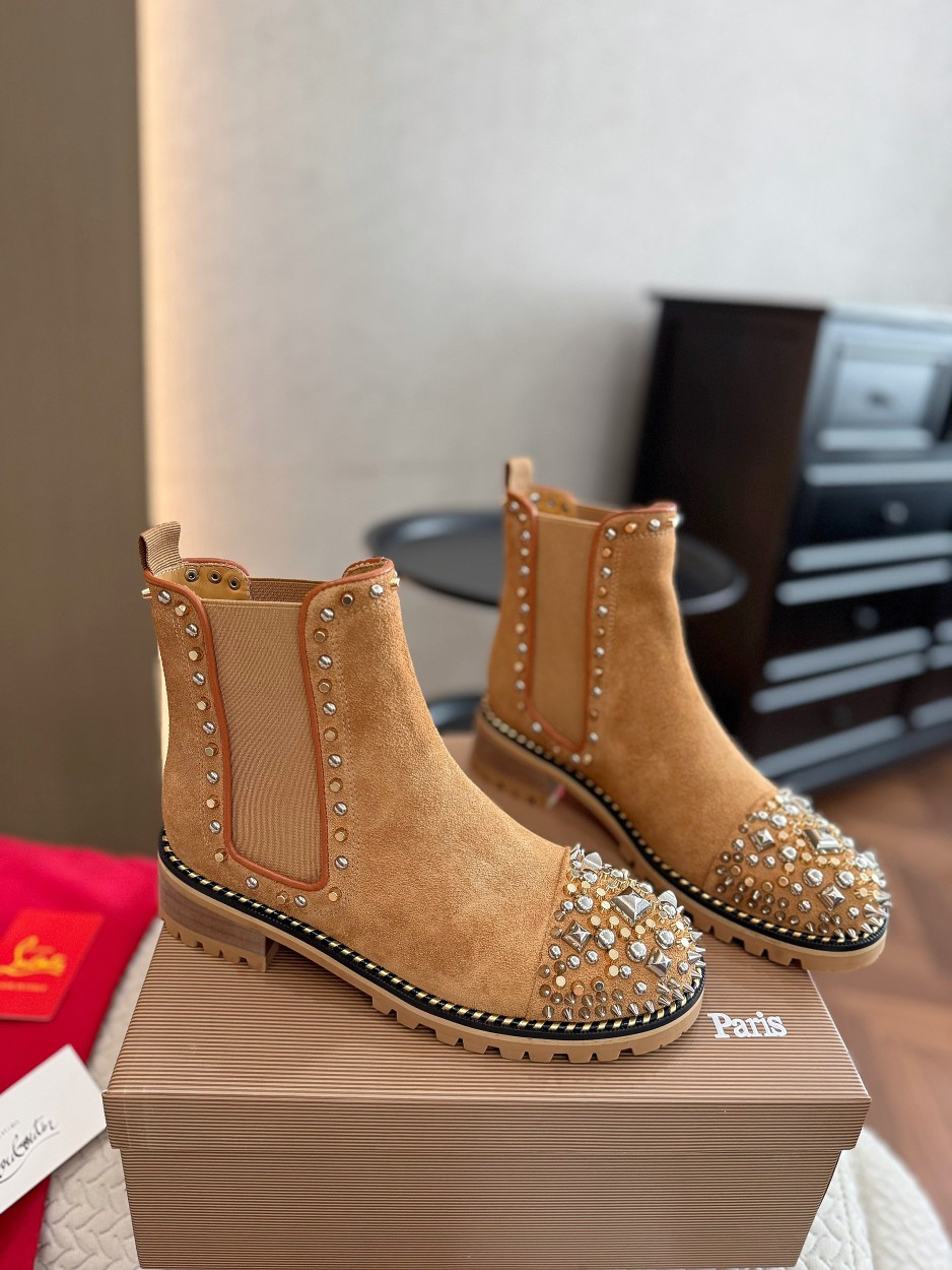 Cistian Louboutin