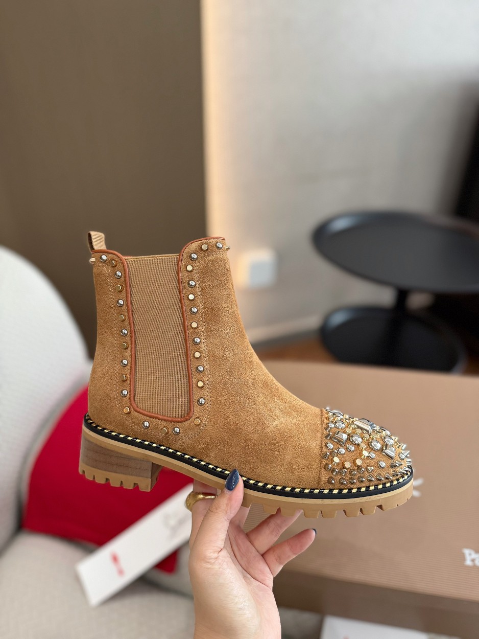 Cistian Louboutin