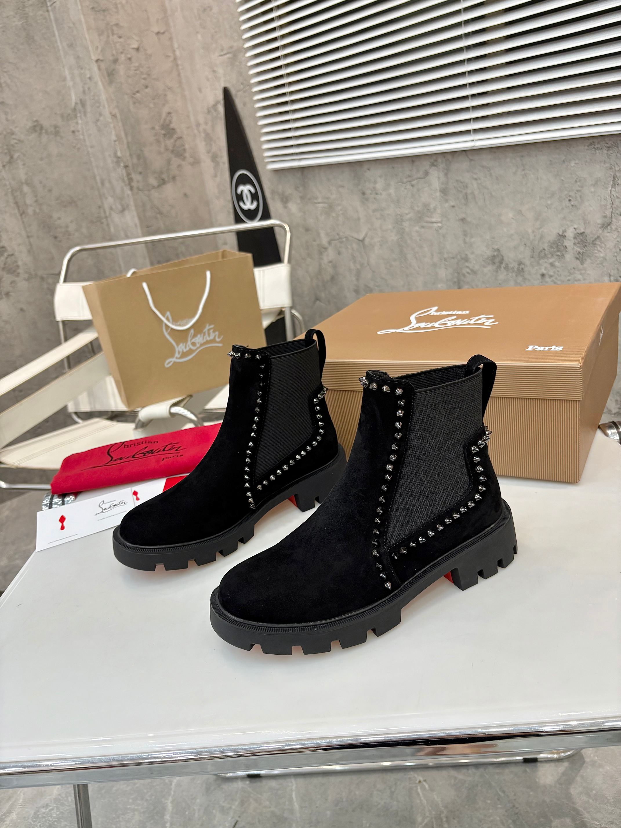 Cistian Louboutin